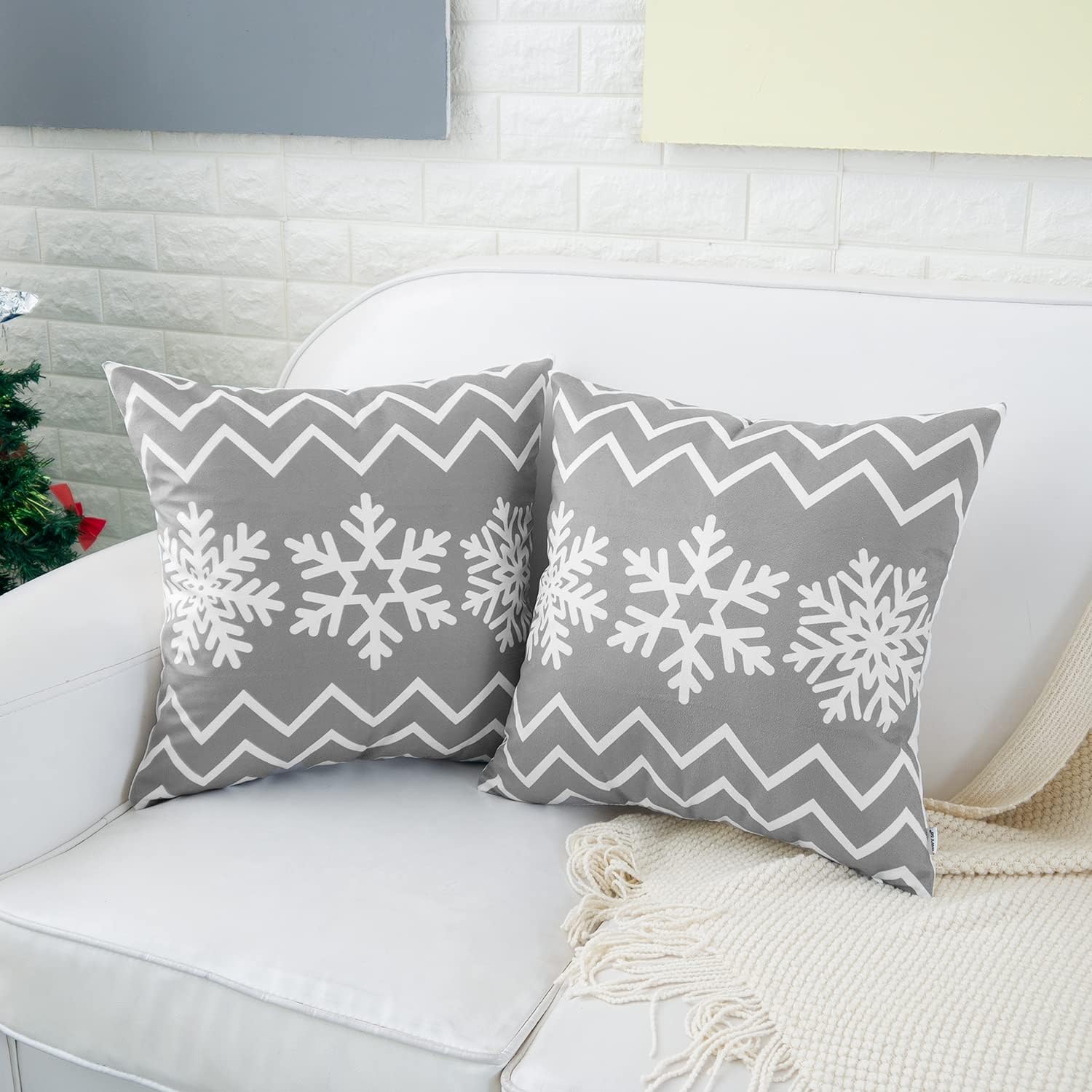 HWY 50 Juego de 4 fundas de cojín cuadradas de 18 x 18 pulgadas para sofá, cama, sala de estar, suave, decorativo, navideño, bohemio, copos de