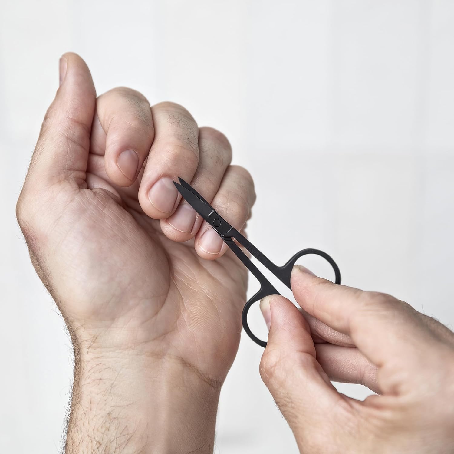 MANSCAPED Shears 3.0, kit de viaje de precisión de 5 piezas para hombre, juego de manicura de acero inoxidable con cortaúñas y uñas de los pies,