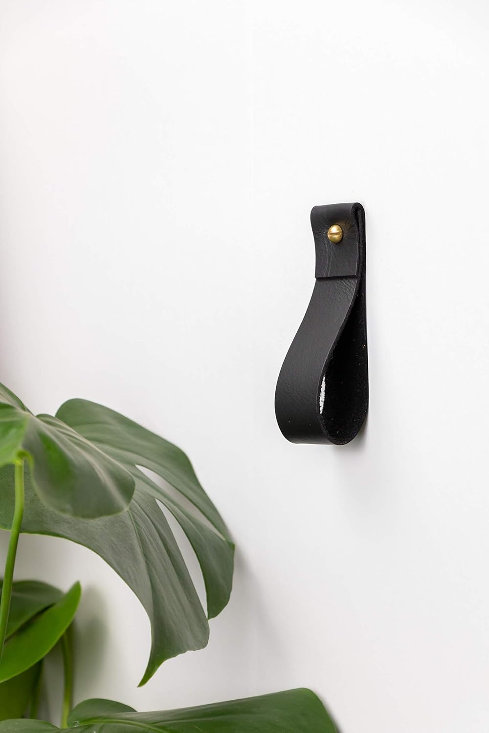 KEYAIIRA – Black Curtain rod holder leather curtain rod bracket holders leather loop strap for wall boho pole hanger wall blanket display farm house