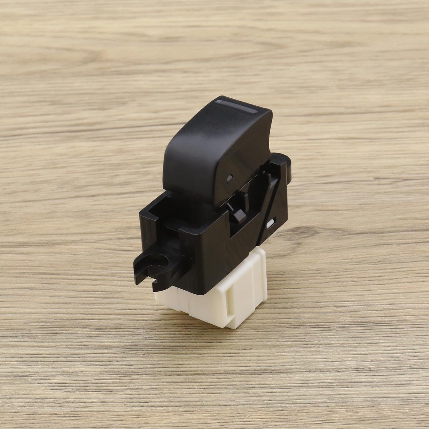 Micro Traders Botón de interruptor de ventana lateral del pasajero de 6 pines 25411-0V000 compatible con Nissan X-Trail T30Almera TinoTerrano