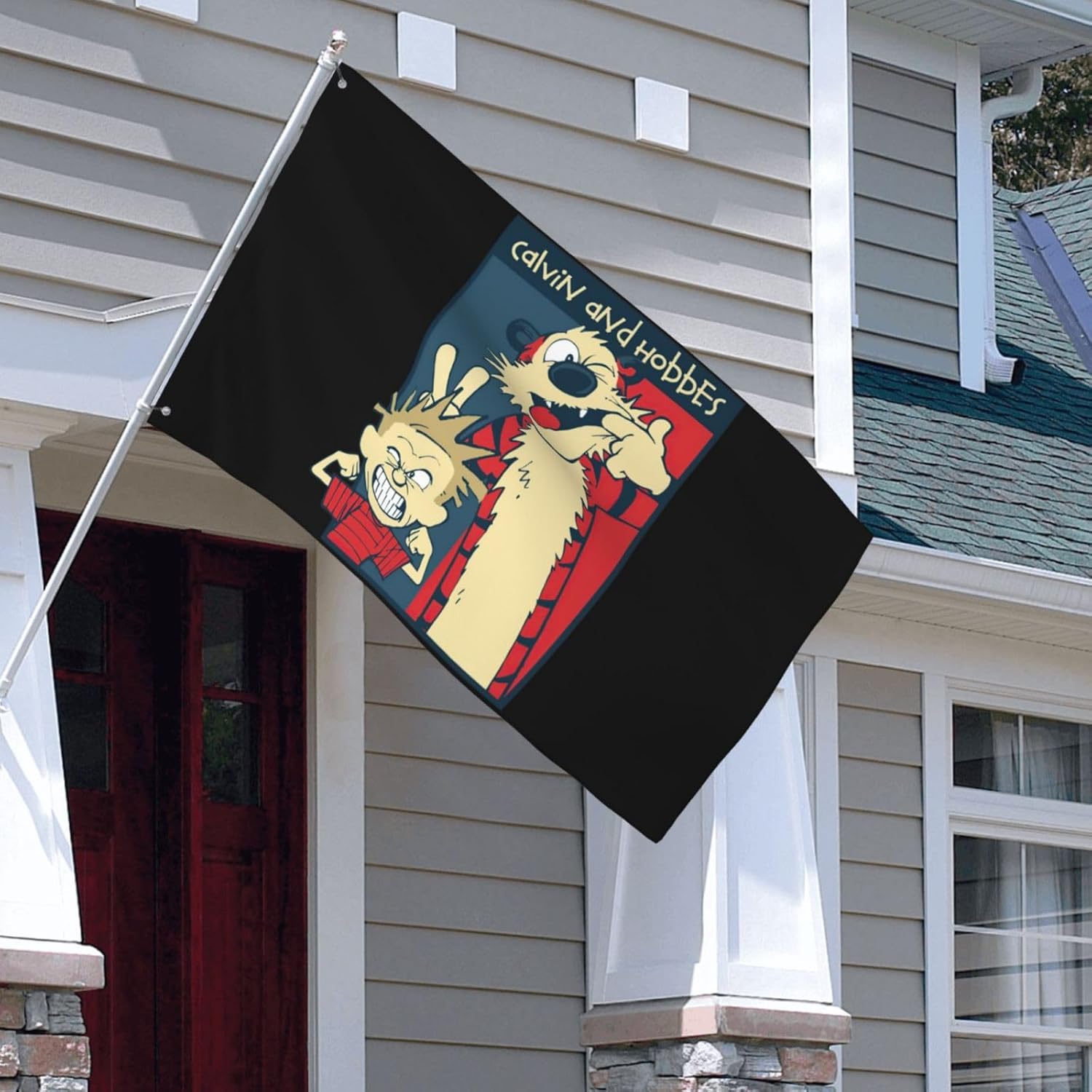 Calvin Comic and Hobbes – Bandera de jardín para exteriores de 3 x 5 pies, bonita bandera de cómic para fiesta de cumpleaños, bandera decorativa de