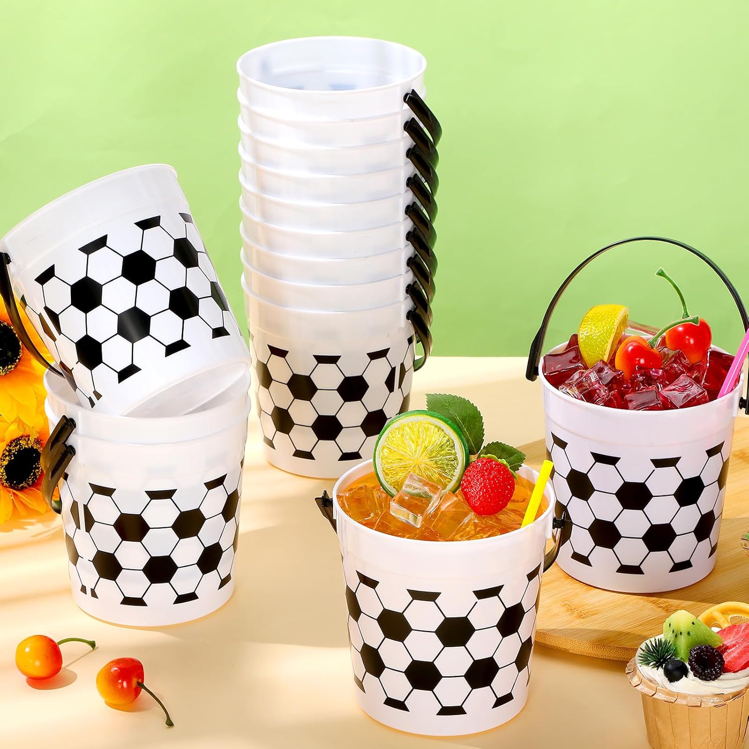 Mifoci Cubo de plástico pequeño con asas de 34 onzas, versátil cubo de fútbol para golosinas de fútbol, cubo de hielo a granel para bebidas de vino,
