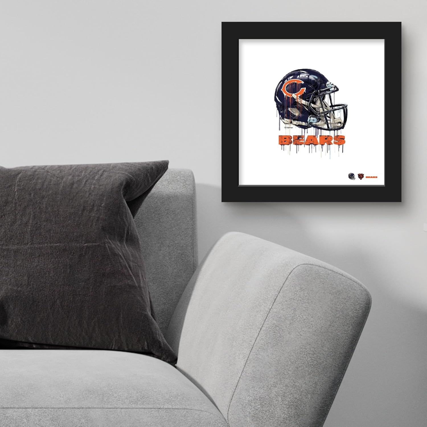 Trends International Gallery Pops NFL Chicago Bears – Póster de pared con casco de goteo, 12.00 x 12.00 pulgadas, versión del marco negro