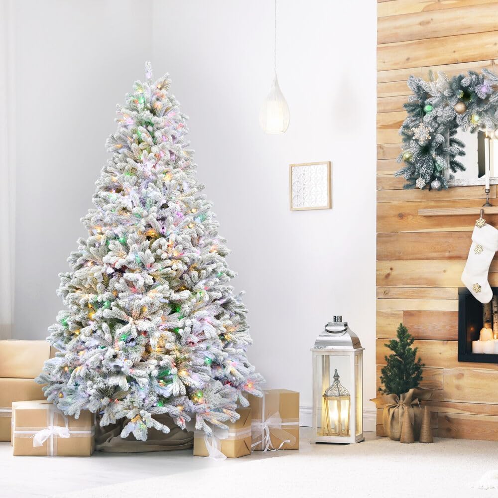 Fraser Hill Farm Árbol de Navidad artificial flocado de 6.5 pies con luces LED multicolor y soporte, árbol falso plegable preiluminado con follaje