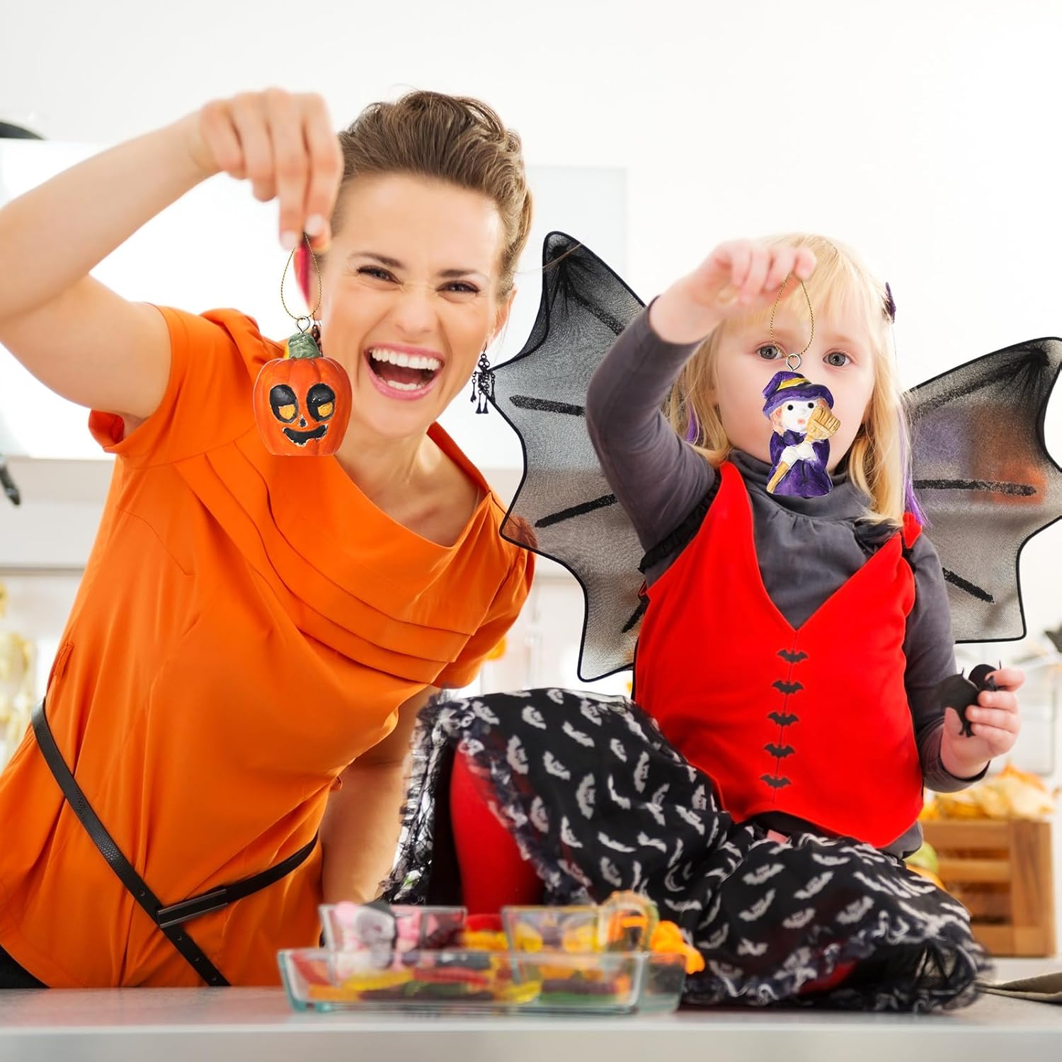 Glimin Juego de 24 piezas de cerámica de Halloween para pintar tu propio kit de calabazas sin pintar, fantasma, yeso a granel, figuras pintables
