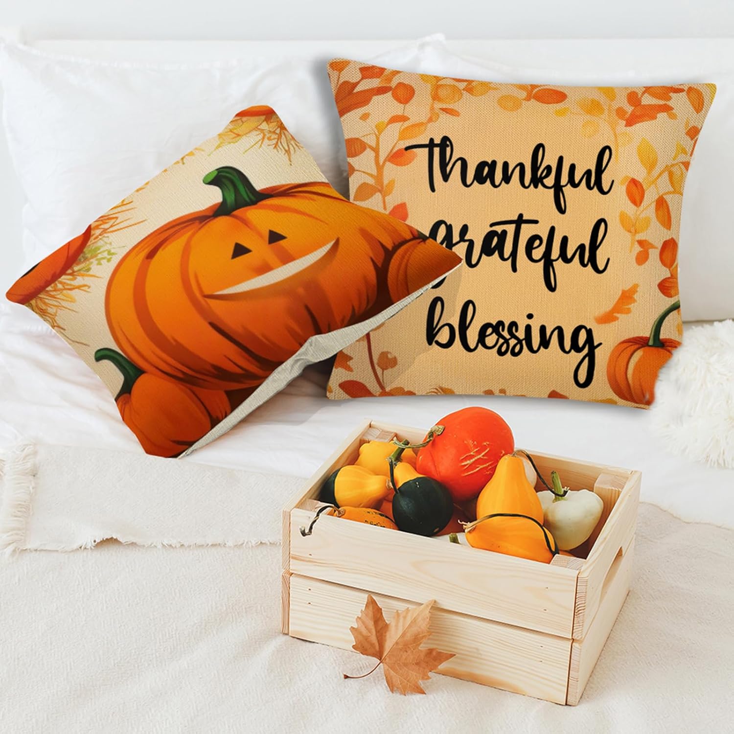 ARTHMOM Juego de 4 fundas de almohada de otoño de 18 x 18 pulgadas para decoración de otoño, diseño de calabaza con texto en inglés Happy Autumn