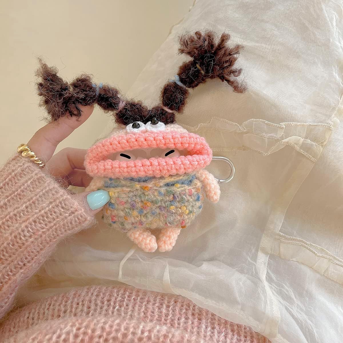 Yatchen Funda de felpa para AirPods Pro, Kawaii Linda muñeca de piel de dibujos animados 3D, diseño de salchicha con rana, divertido mini Airpods