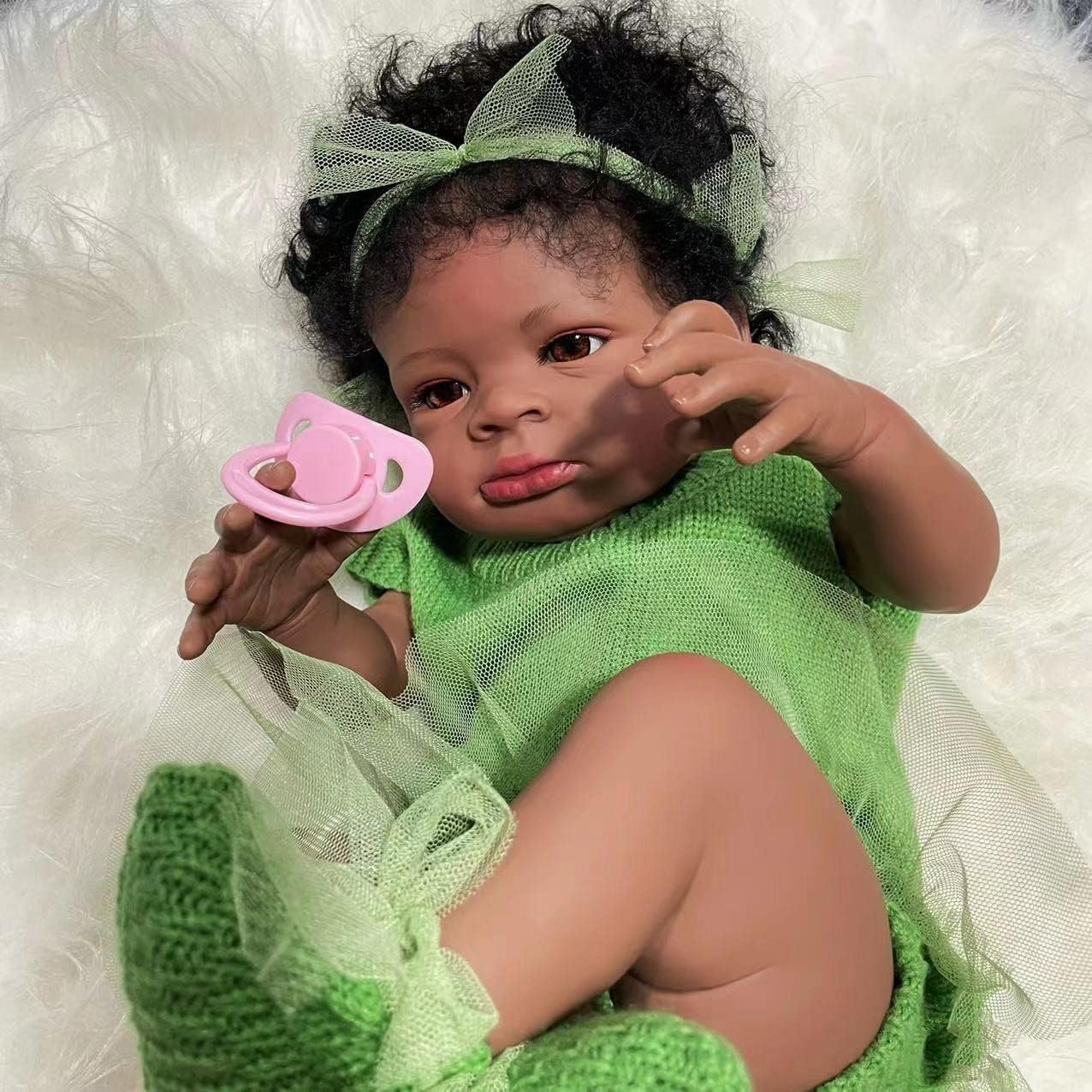 GYCV Muñecas Reborn Black Girl baratas de 20 pulgadas, muñecas realistas de bebé que se ven reales con ojos marrones afroamericanos, muñecas recién