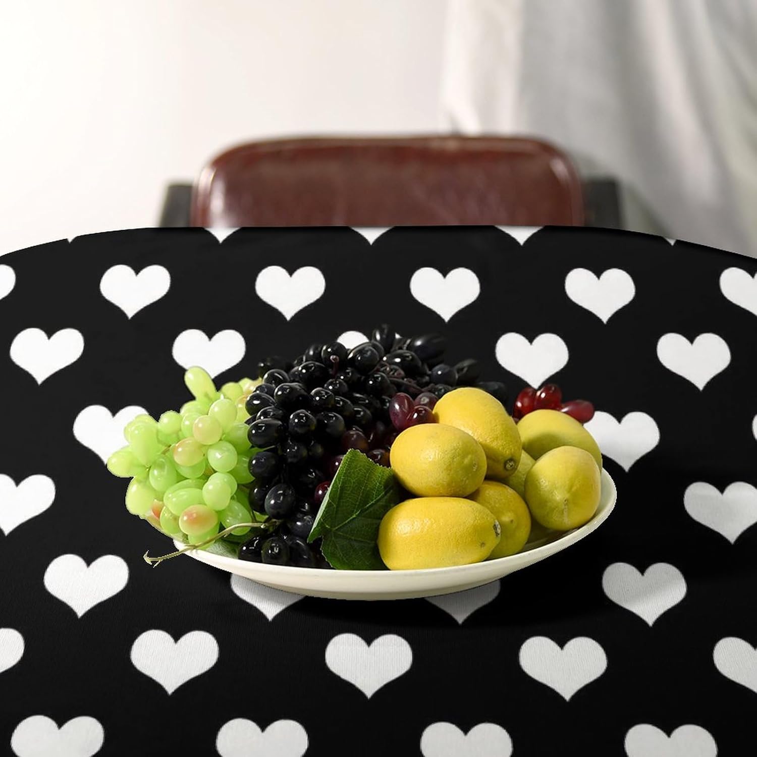 Manteles de arpillera para fiestas, manteles rectangulares de 60 x 60 pulgadas, mantel de corazón multicolor con lunares de amor, blanco para