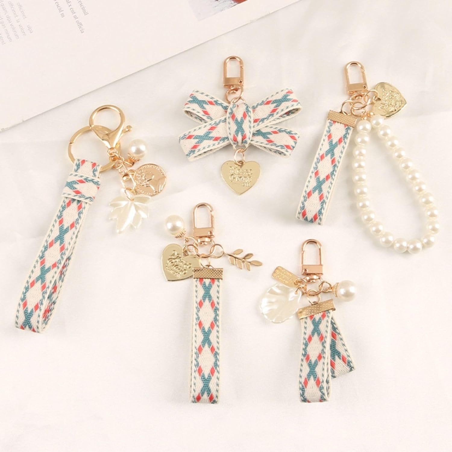 Llavero de pulsera para mujer, cordón de mano para muñeca, llavero con correa para la muñeca, llavero con perlas brillantes con purpurina