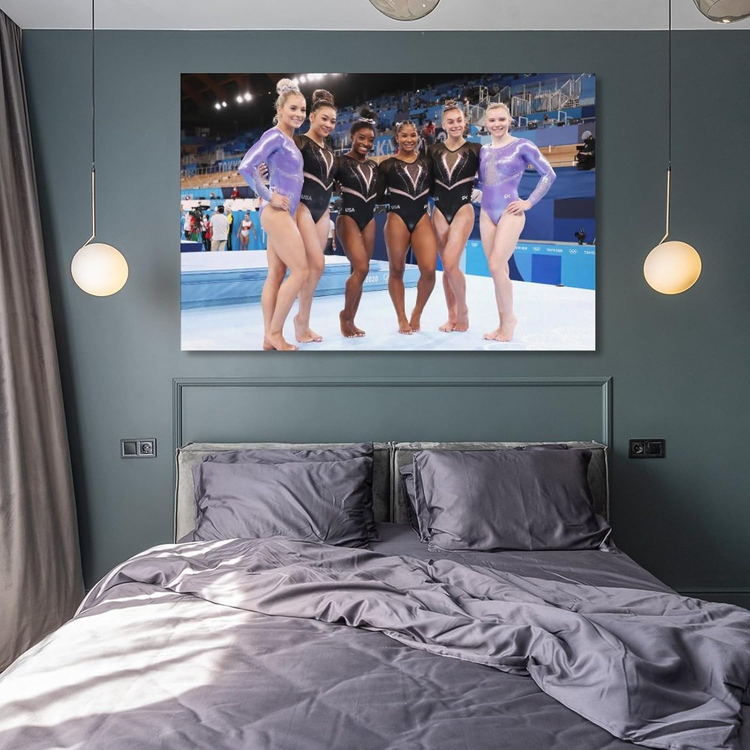 Póster del equipo de gimnasia de las mujeres de Estados Unidos Simone Biles, Jordan Chiles, Sunisa Lee y Grace Mccallum (3) póster artístico en