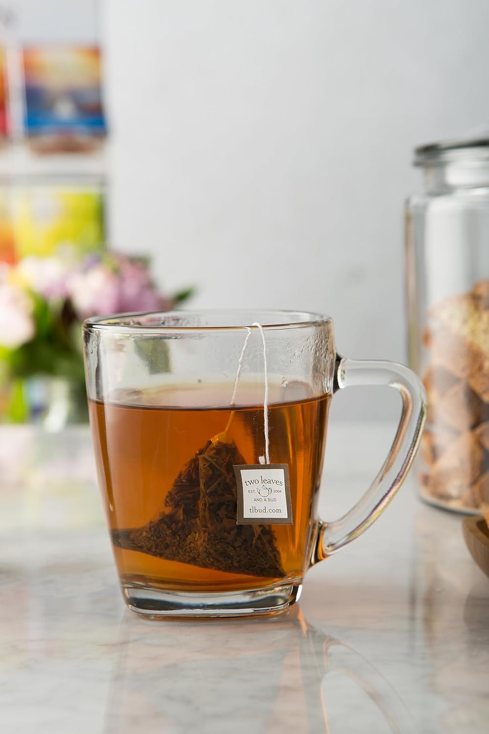 Two Leaves and a Bud Bolsas de té Earl Grey orgánico, té negro con cafeína de hoja entera en sobres compostables, té negro con cafeína saborizado