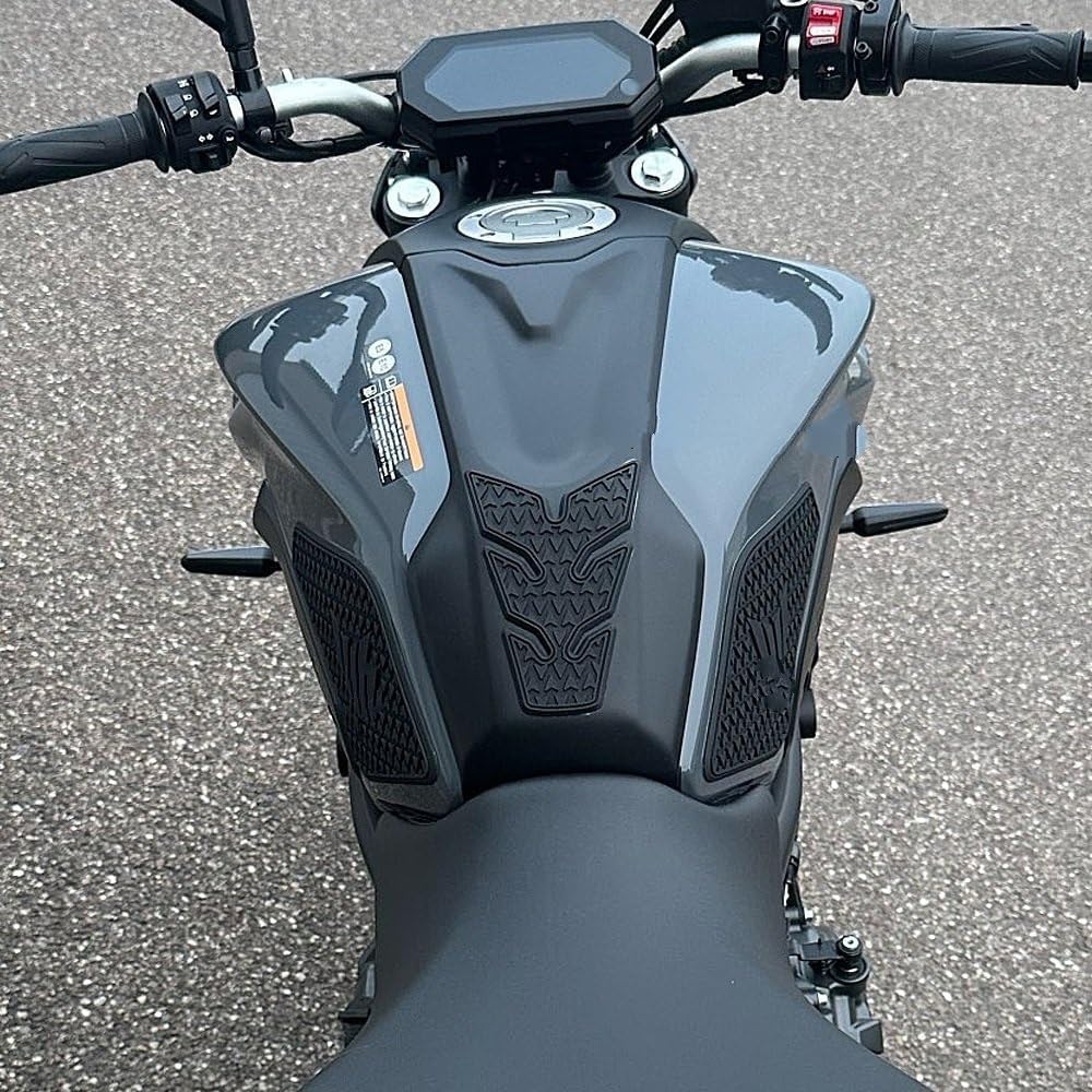Motorcycle Fuel Tank Sticker 2021 Motorcycle Non-Slip Side Fuel Tank Stickers Waterproof Pad Rubber Sticker for Y&AMAHA MT07 MT-07 (Color  2)