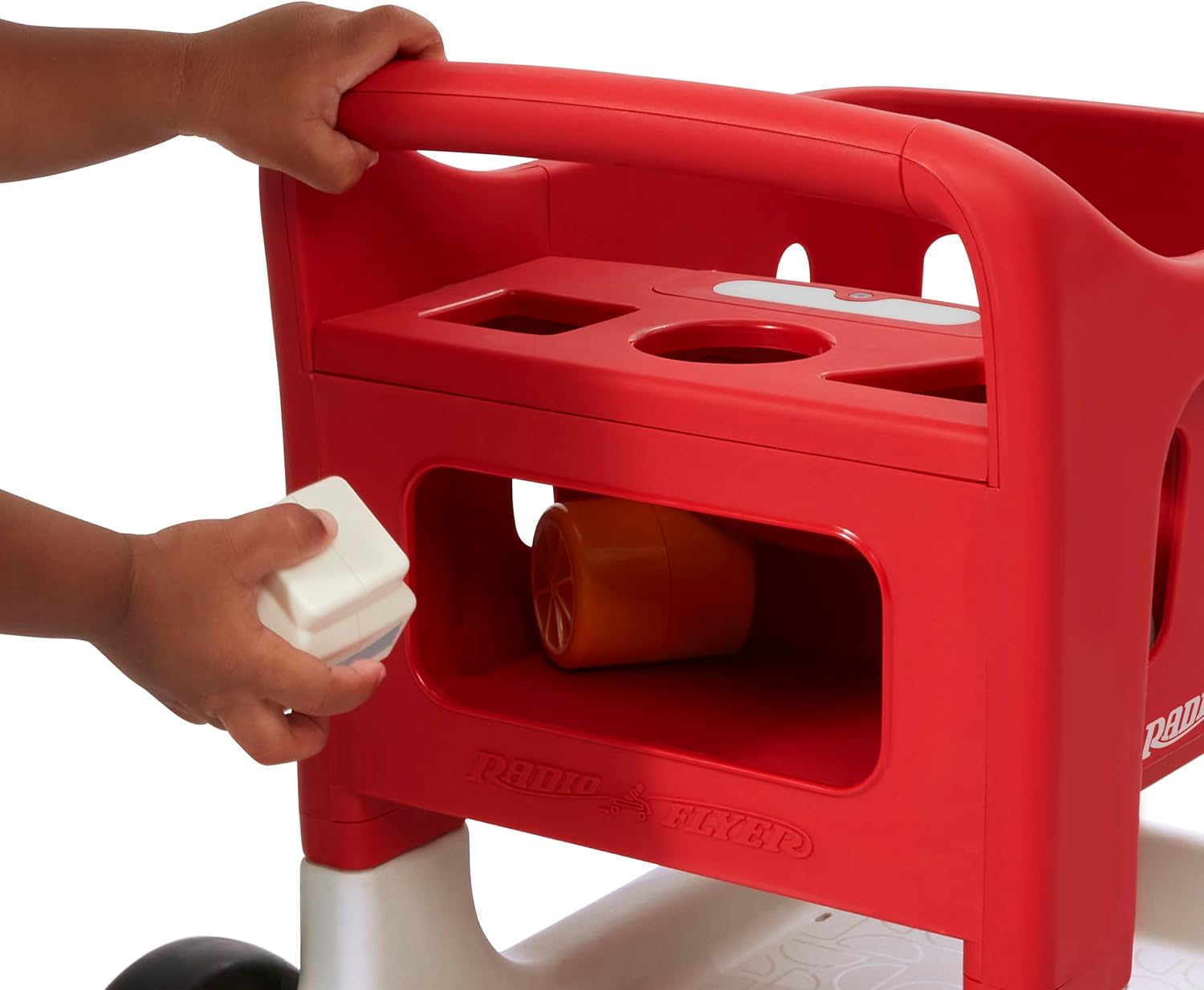 Radio Flyer Escanea y clasifica el carrito de compras con luces y sonidos, andador de bebé con ruedas, carrito de compras rojo para niños a partir