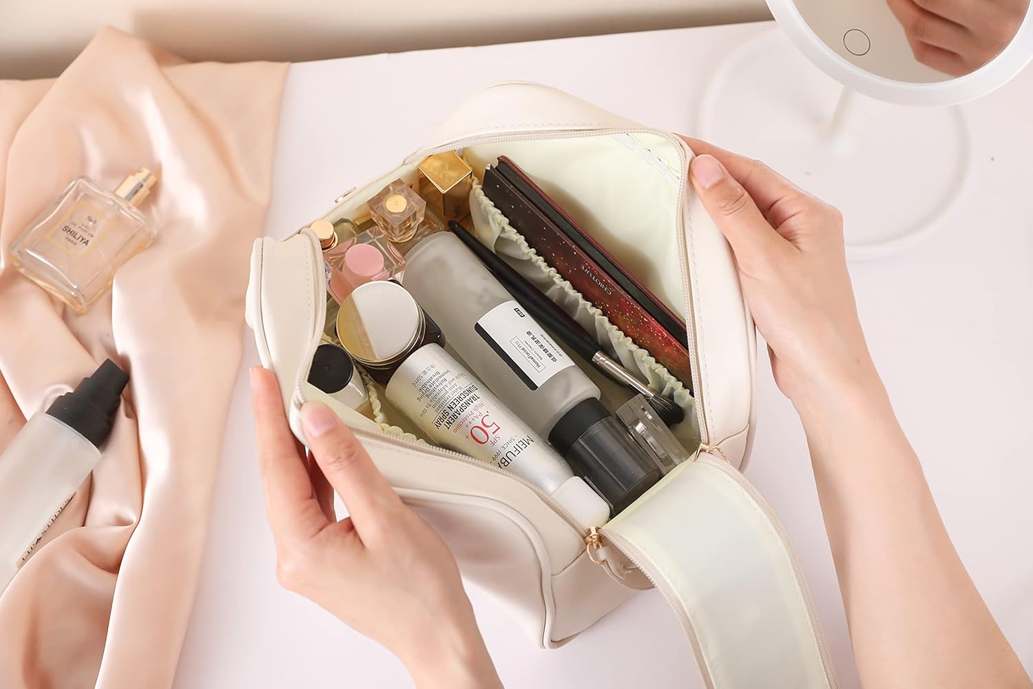 Miss or Miss Bolsa de maquillaje grande, bolsa de cosméticos de doble capa, bolsa de maquillaje de viaje, bolsa de maquillaje de cuero, bolsas de
