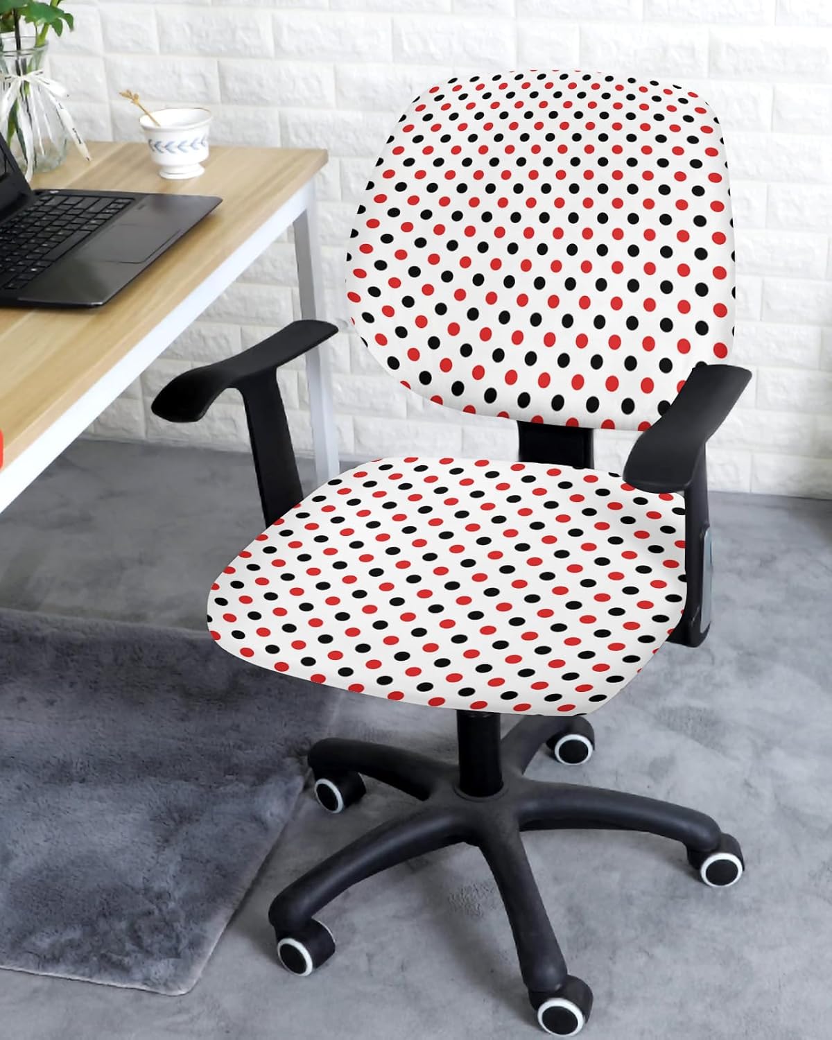 ALAGEO Funda para silla de oficina, diseño de lunares, patrón geométrico, rojo y negro, protector y elástico, universal giratorio, 2 piezas para