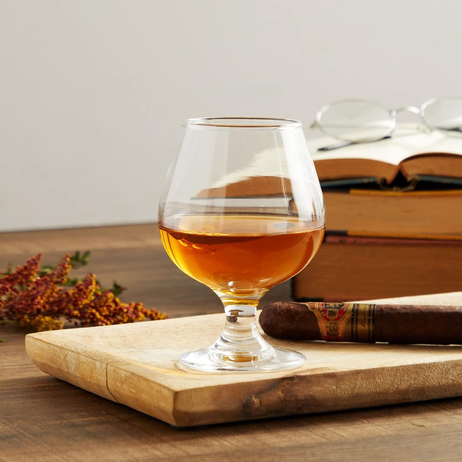 Juvale Juego de 4 copas de brandy para whisky, copas de vino de tallo corto para bourbon, coñac, brandy (13 onzas)