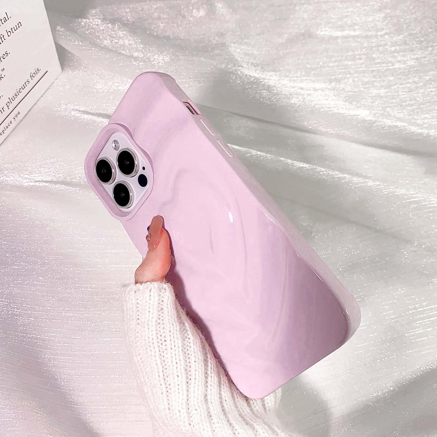 NITITOP Funda compatible con iPhone 13 Pro Max, diseño de corazón de amor, de silicona suave, 3D, a prueba de golpes, para mujeres y niñas, color