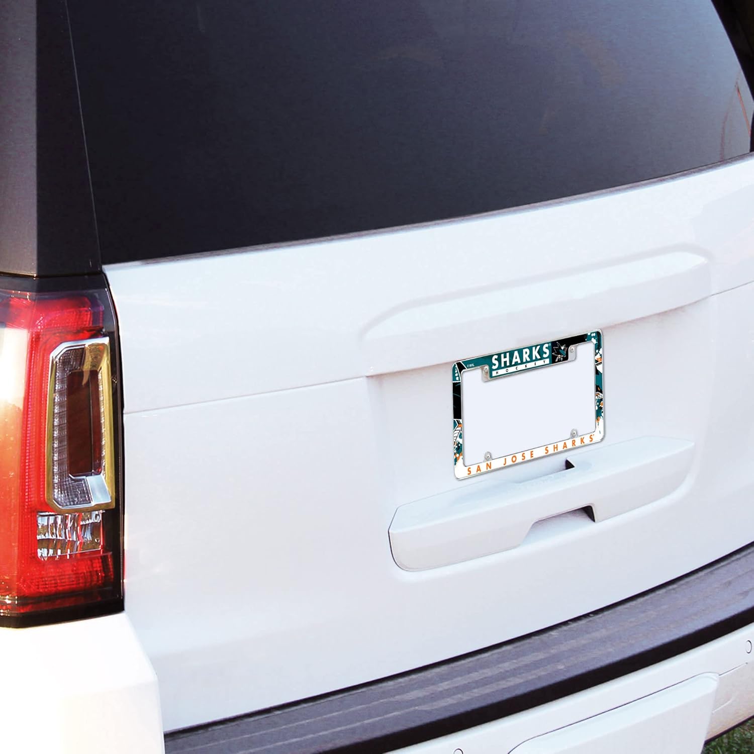 Rico Industries Marco cromado de la NCAA de 12 x 6 pulgadas, marco cromado para placa de automóvil, camión, SUV