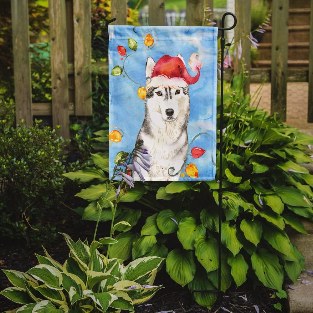 Caroline’s Treasures CK2495GF – Bandera de jardín con luces de Navidad de Husky siberiano, bandera decorativa para patio, patio, obras de arte para