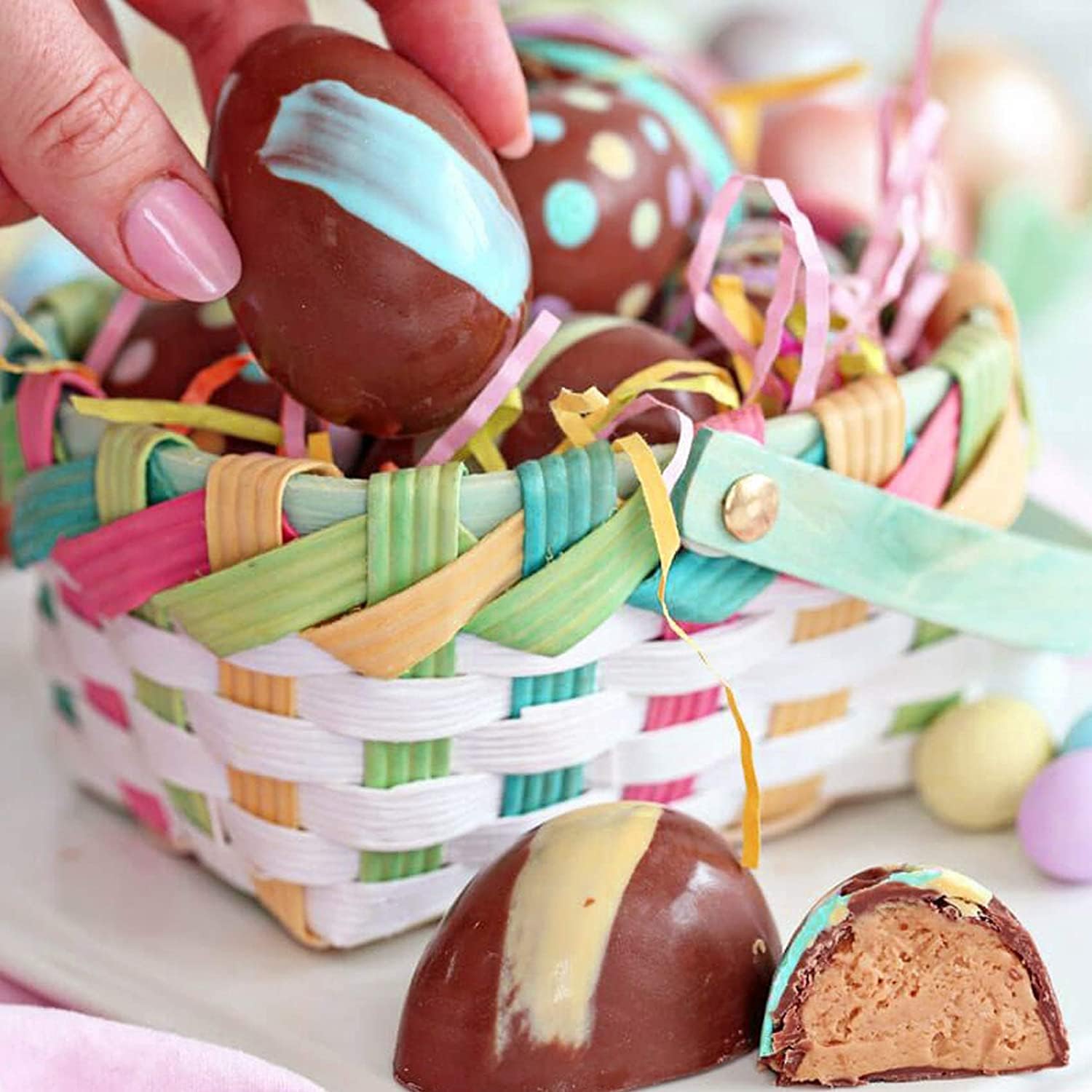 Molde de silicona para huevos de Pascua de 8 cavidades, molde de medio huevo para chocolate con 7 pinceles para pasteles de Pascua, decoración de