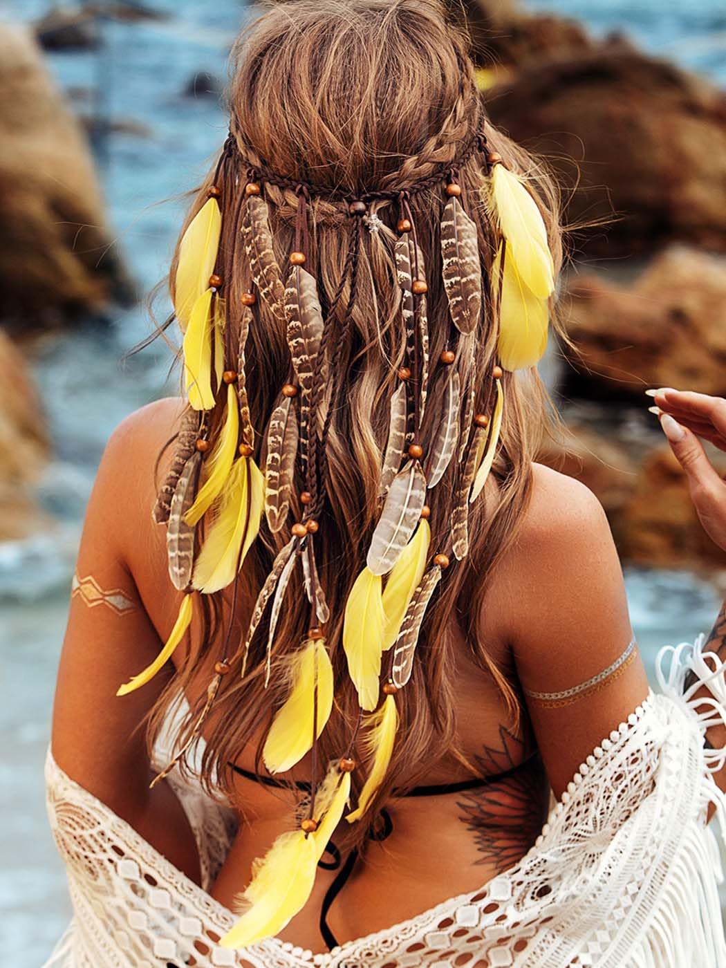 CAKURE Tocado de plumas estilo bohemio hippie, tocado de plumas indias, bandas ajustables para el cabello, accesorios para el cabello de plumas
