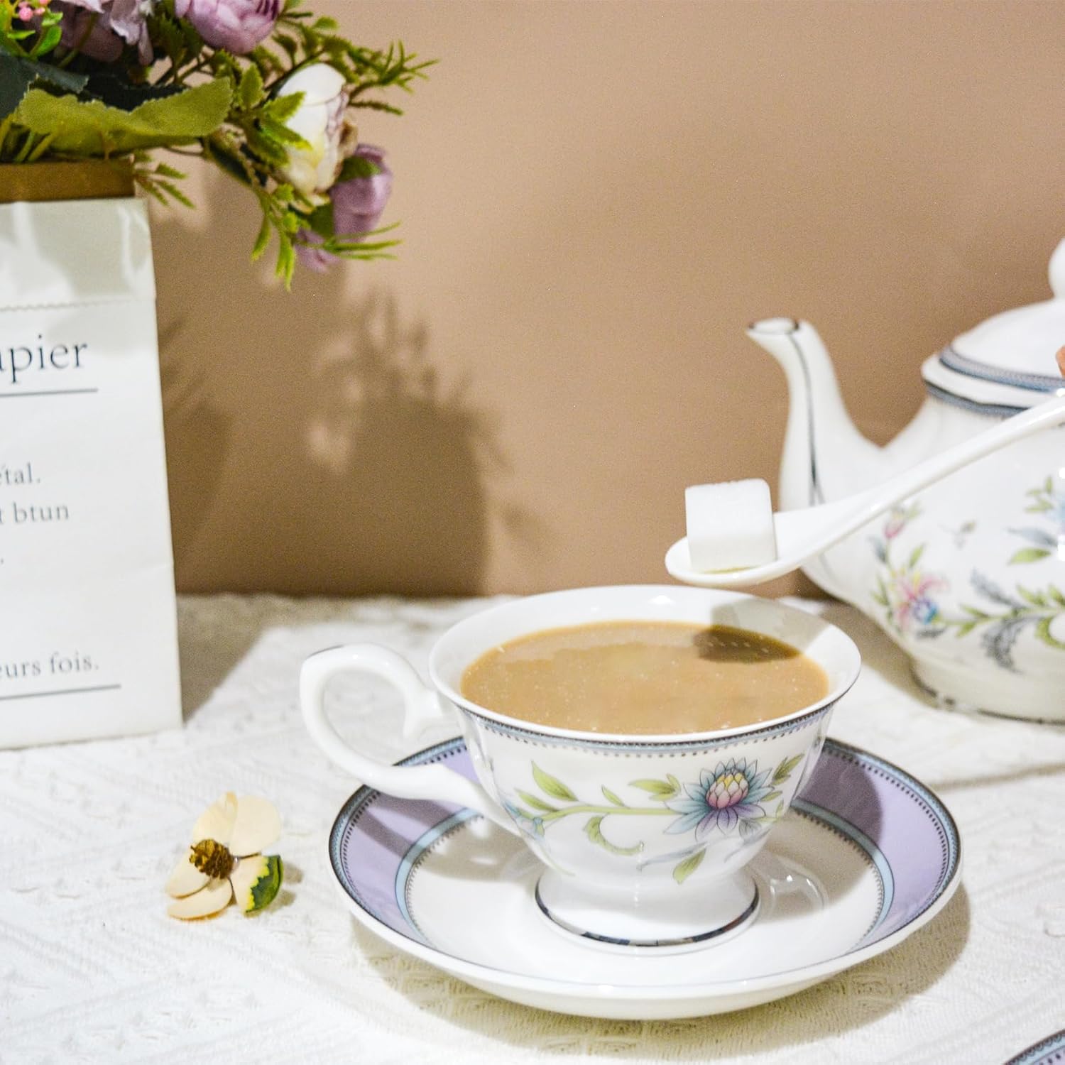Juego de té de porcelana de hueso, juego de té de porcelana de 21 piezas para adultos, tazas de té y platillos para 6, con tetera, cucharas,