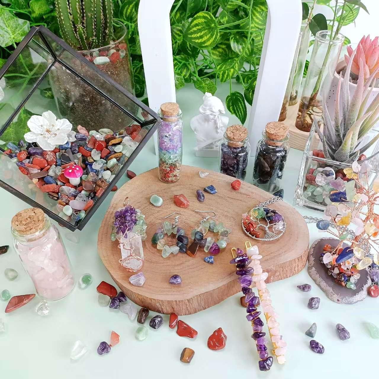 LAIDANLA Chips de cristal de piedra triturada turquesa a granel, piedras preciosas naturales curativas cristales de reiki, mini jarrón de cuarzo,