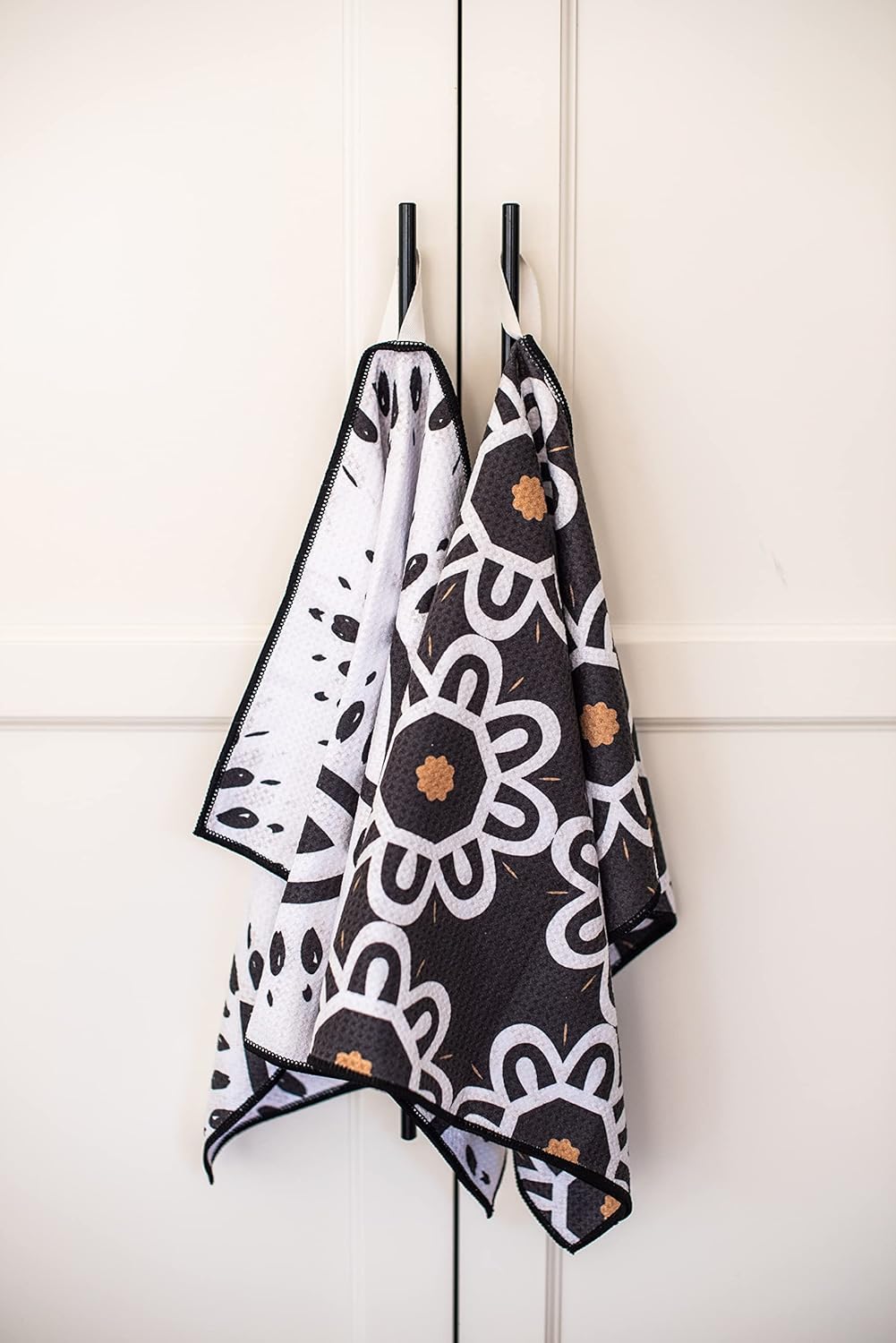 Paquete de 2 toallas de cocina  Paños de cocina  Paños de cocina  Paños de cocina  Impresiones de diseñador  Altamente absorbentes  Gancho para