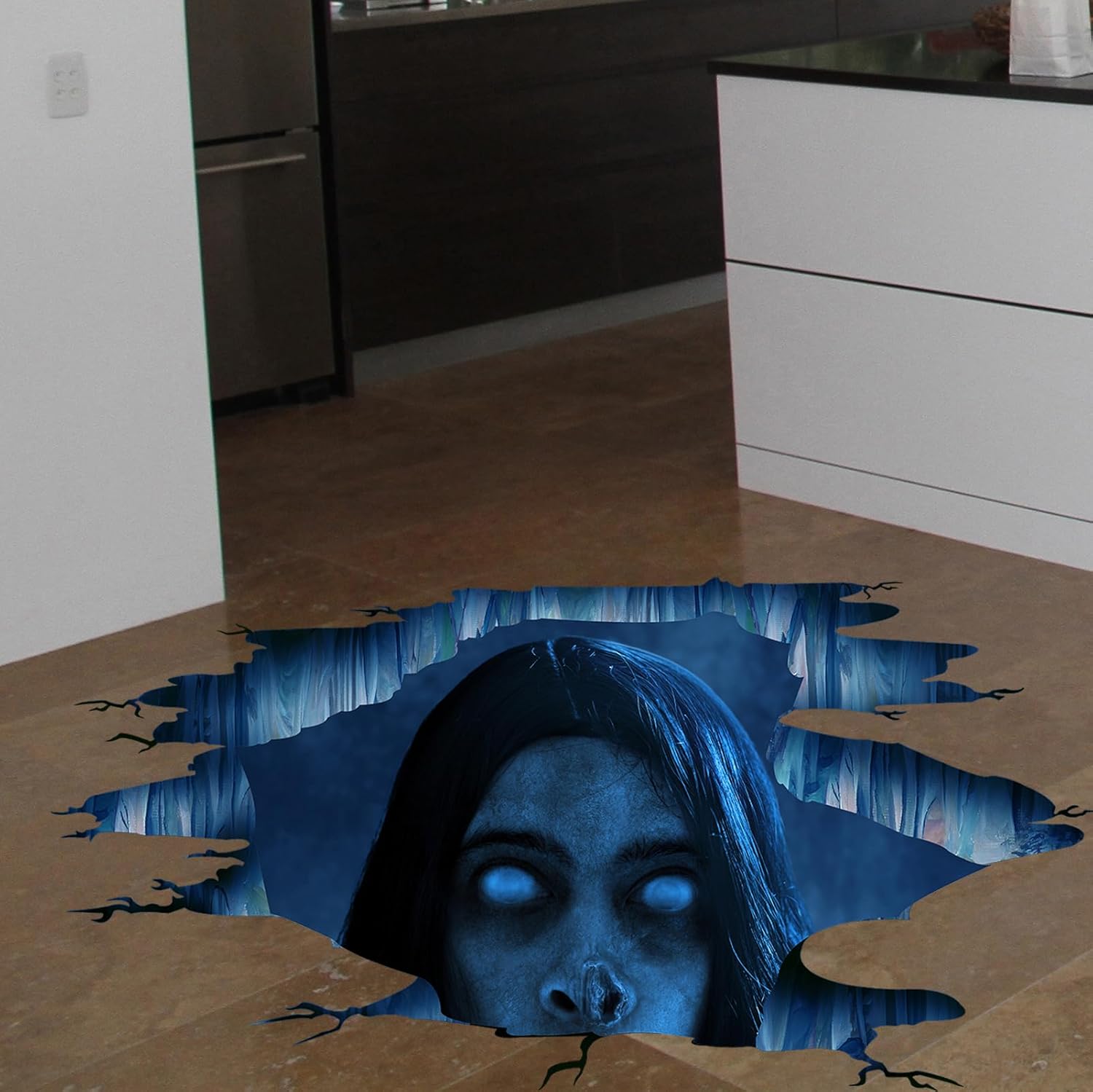 Dosminer Calcomanías 3D espeluznantes para suelo de Halloween, calcomanías de pared de fantasmas de Halloween para sala de estar, cabello largo y