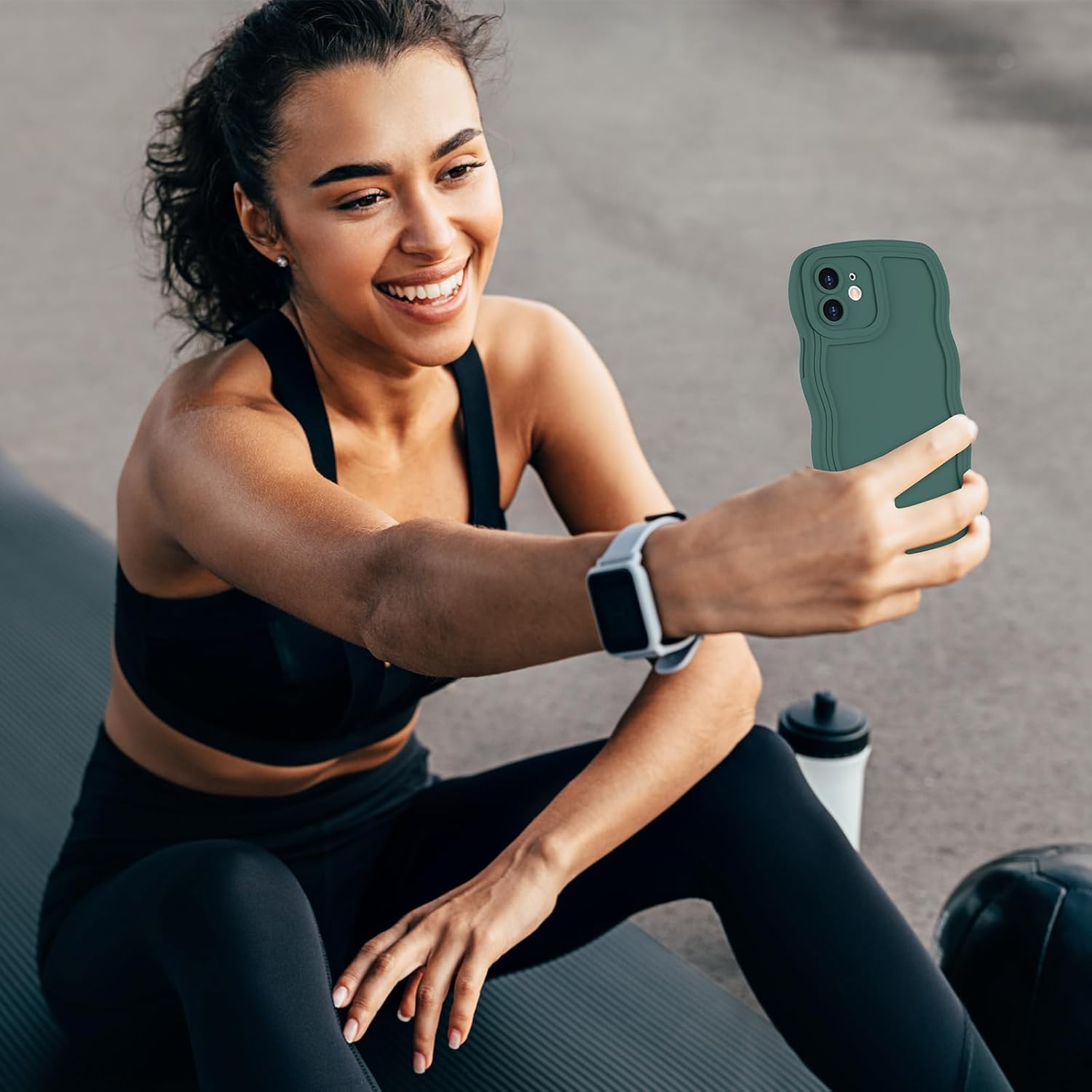 Anuck Funda para iPhone 12, diseño de marco rizado para mujeres y niñas, bonita funda de teléfono estética de color liso, suave, flexible, TPU a