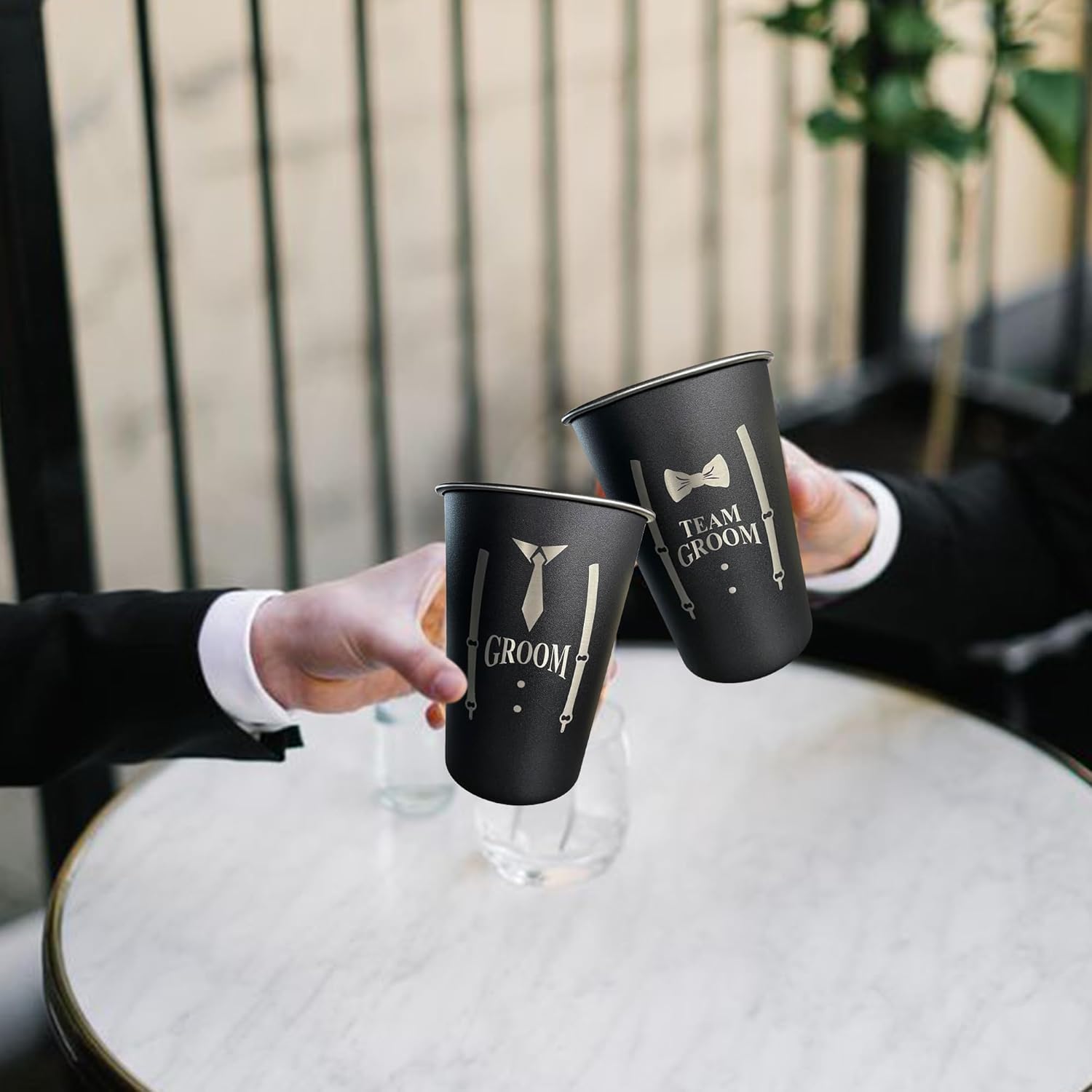 Juego de 8 vasos de acero inoxidable para padrinos de boda para despedida de soltero (novio del equipo)