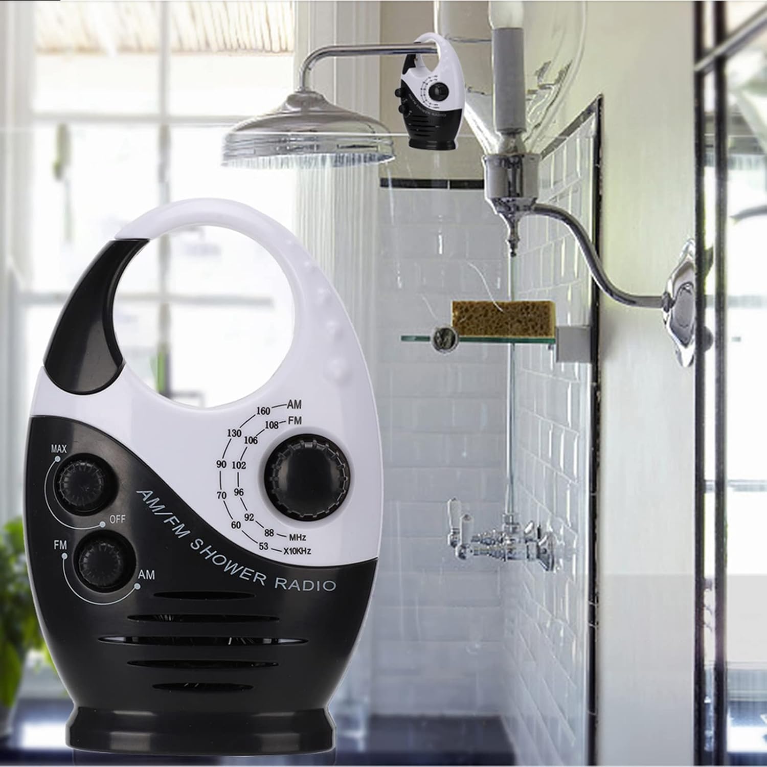 Radio de ducha impermeable, radio AMFM con altavoces de volumen ajustables, altavoces portátiles alimentados por batería con mango de gancho para