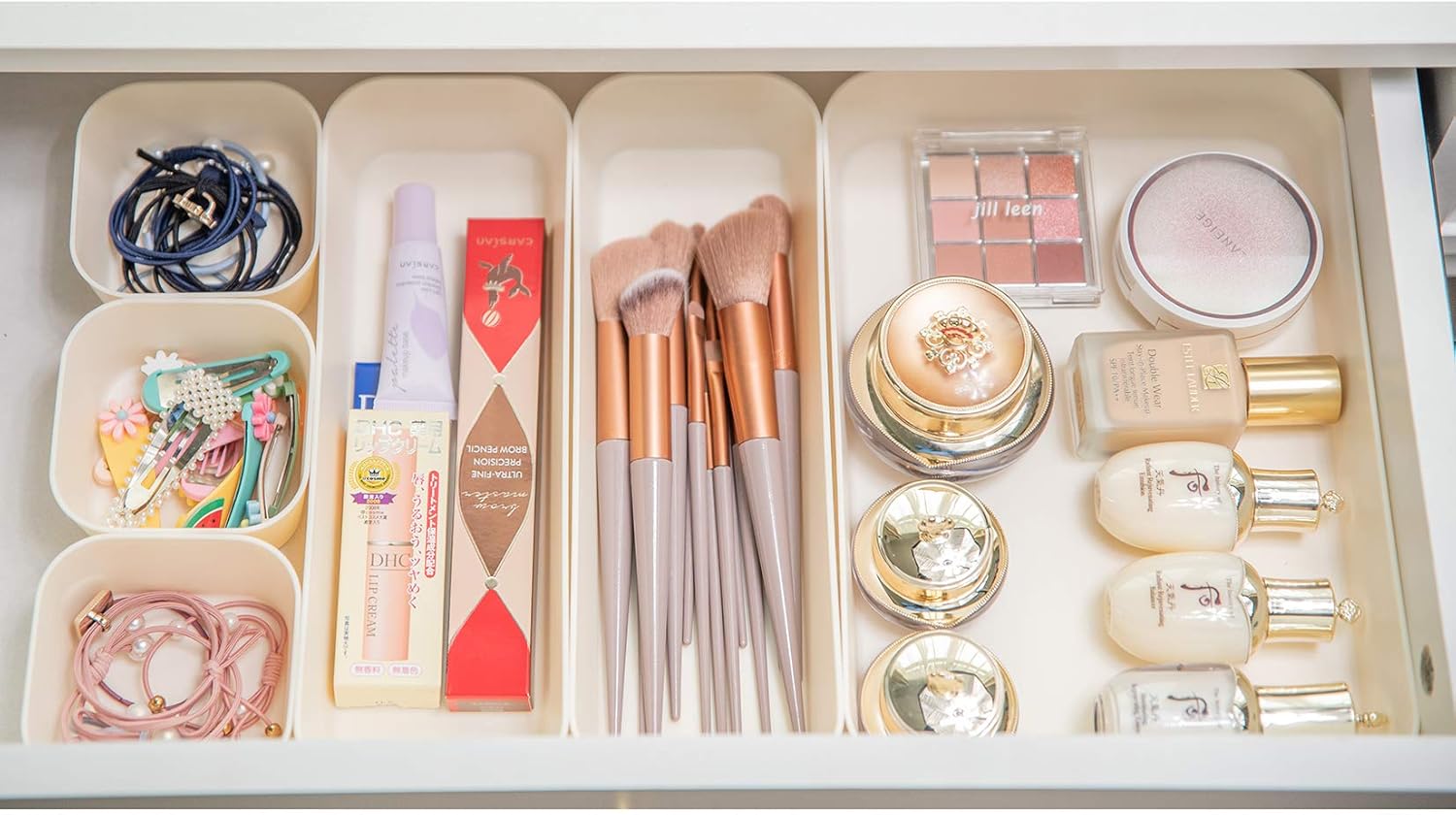 Backerysupply Juego de 12 organizadores de cajones de escritorio de plástico de color beige para maquillaje, baño, oficina, cocina, cajón, caja de