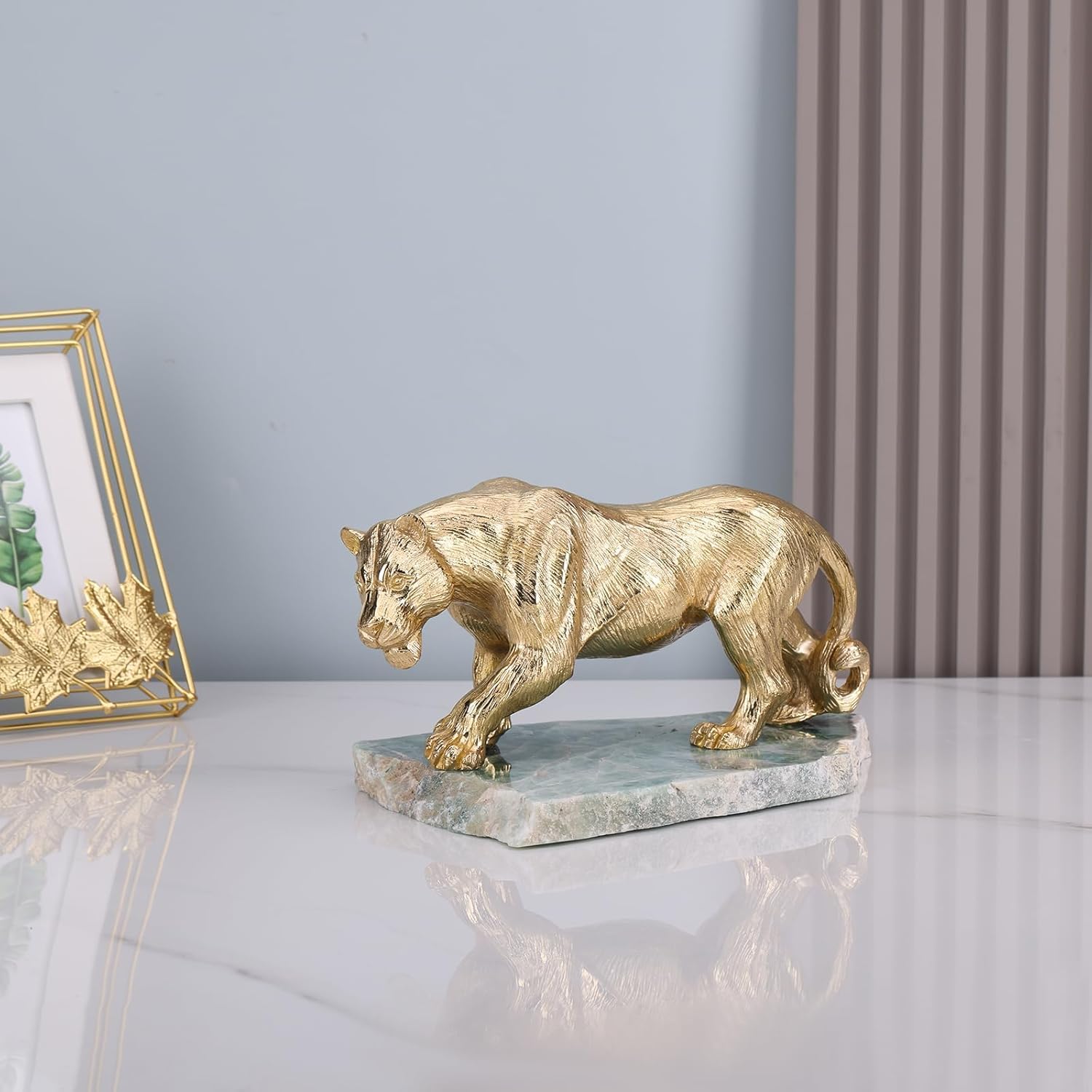 suruim Brass Tiger Statue Tiger Desktop Sculpture, Animal Sculpture for Home Decoration Lucky Animal Decor Golden Brass Adornment Exquisite Tiger