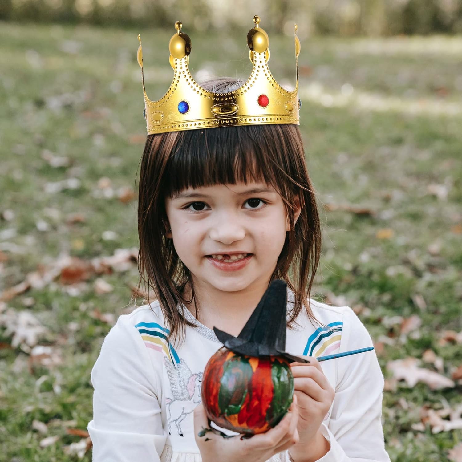 Ipetboom Juego de 4 coronas, corona de oro con diamantes de imitación, corona de rey y reina, corona de cumpleaños para fiesta, accesorios de