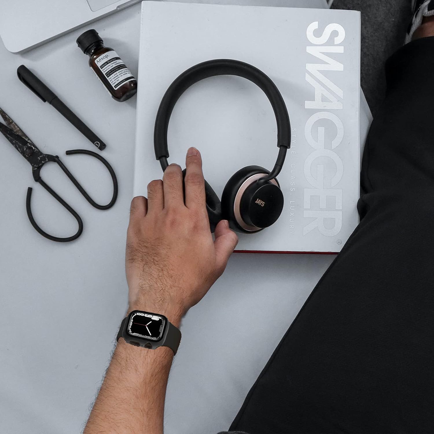 Miimall Funda compatible con Apple Watch Series 8 de 1.614 pulgadas con protector de pantalla antiarañazos, a prueba de golpes, policarbonato duro y