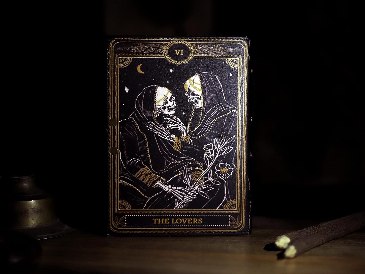 C CUERO Libro de hechizos Diario de cuero con borde deckle de papel Grimorio impreso diario The Lovers Tarot cuaderno espiral gótico para amantes de