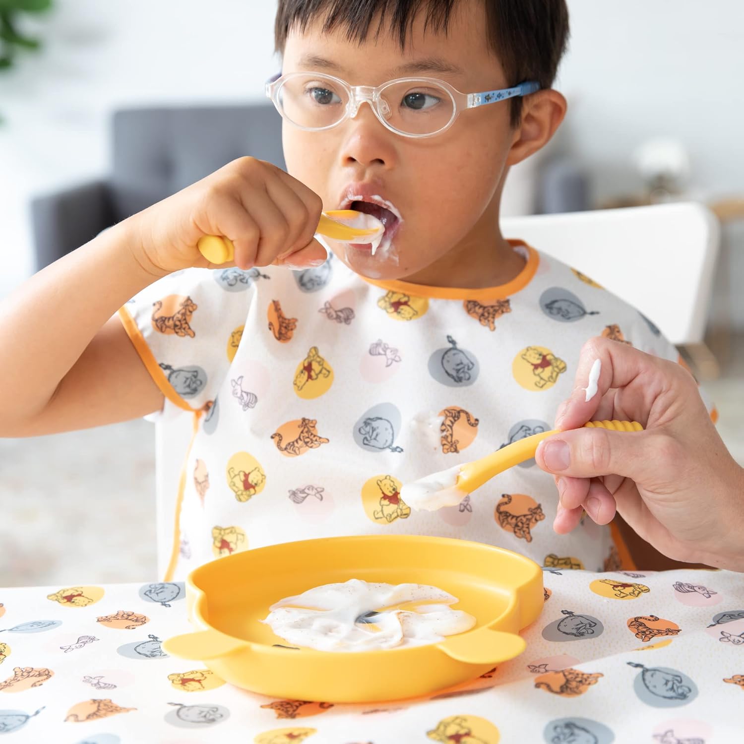 Bumkins Baberos para bebés y niños pequeños, baberos para niñas y niños, grandes para 1-3 años, babero impermeable de manga corta para niños