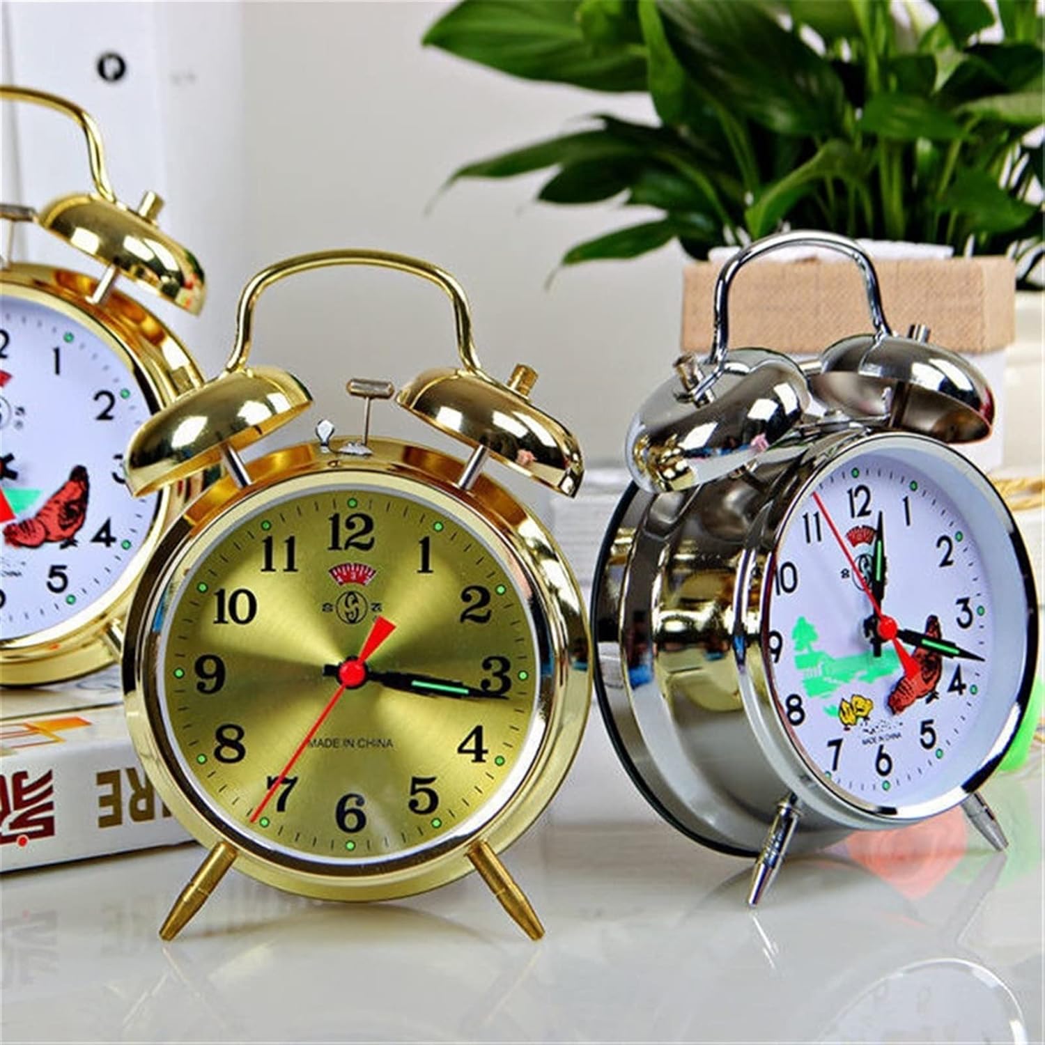 Reloj de mesa Retro Metal Movimiento Creativo Reloj despertador Mecánico Reloj despertador Reloj despertador (Tamaño  4.7 in)