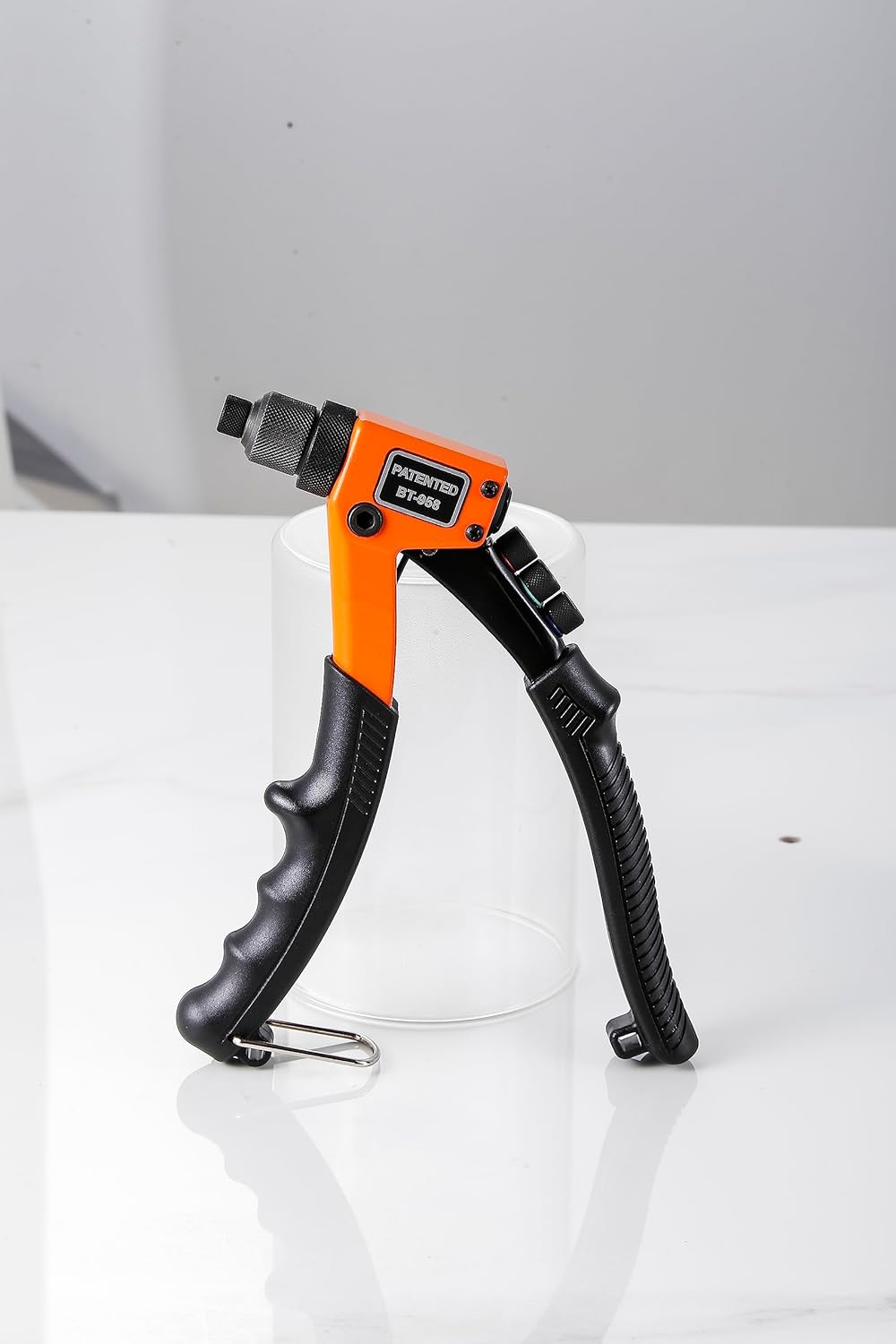 Wensilon Pistola de remache profesional, herramienta de mano ligera, con cuatro cabezales intercambiables y cuatro brocas giratorias y funda de