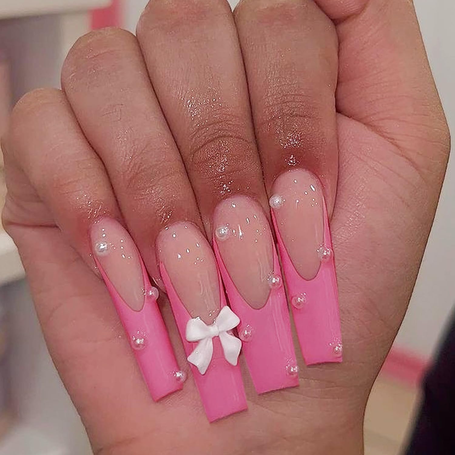 Uñas postizas a presión con punta francesa color rosa, uñas largas de bailarina, con lazo de mariposa blanca, con diseño de perlas, brillantes,