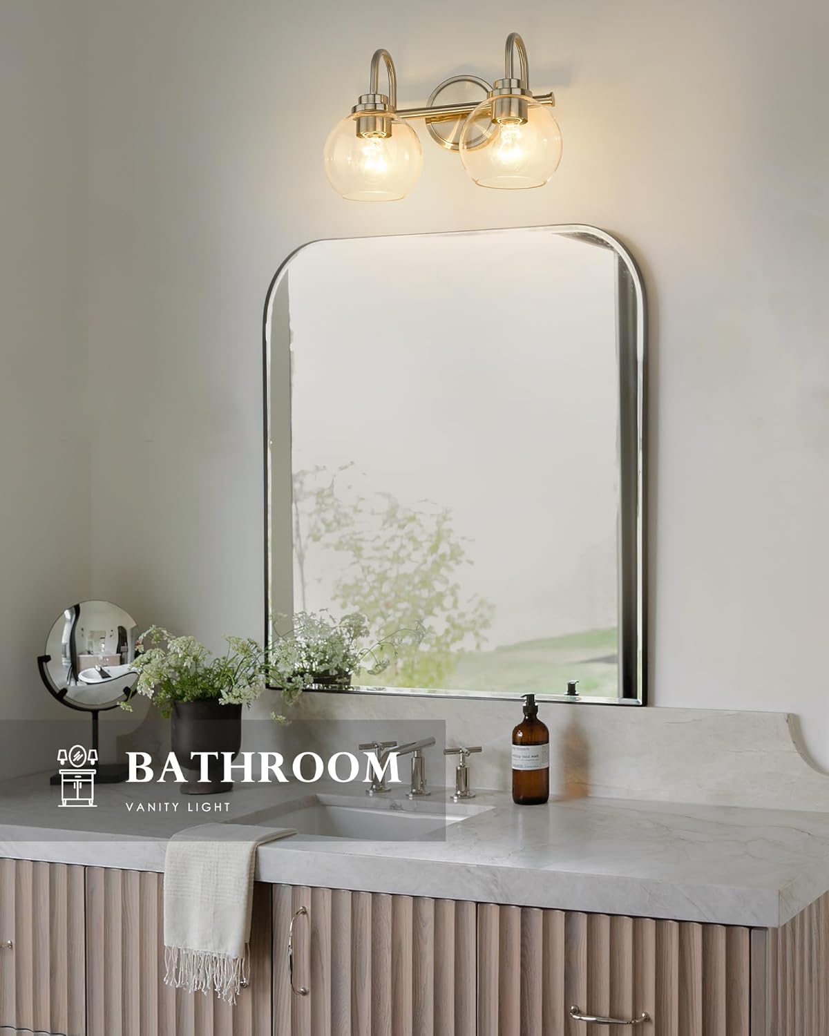 AD-22280-2W-SN – Lámpara de tocador de baño de 2 luces, níquel cepillado con pantalla de vidrio transparente, luz de tocador de baño de granja sobre