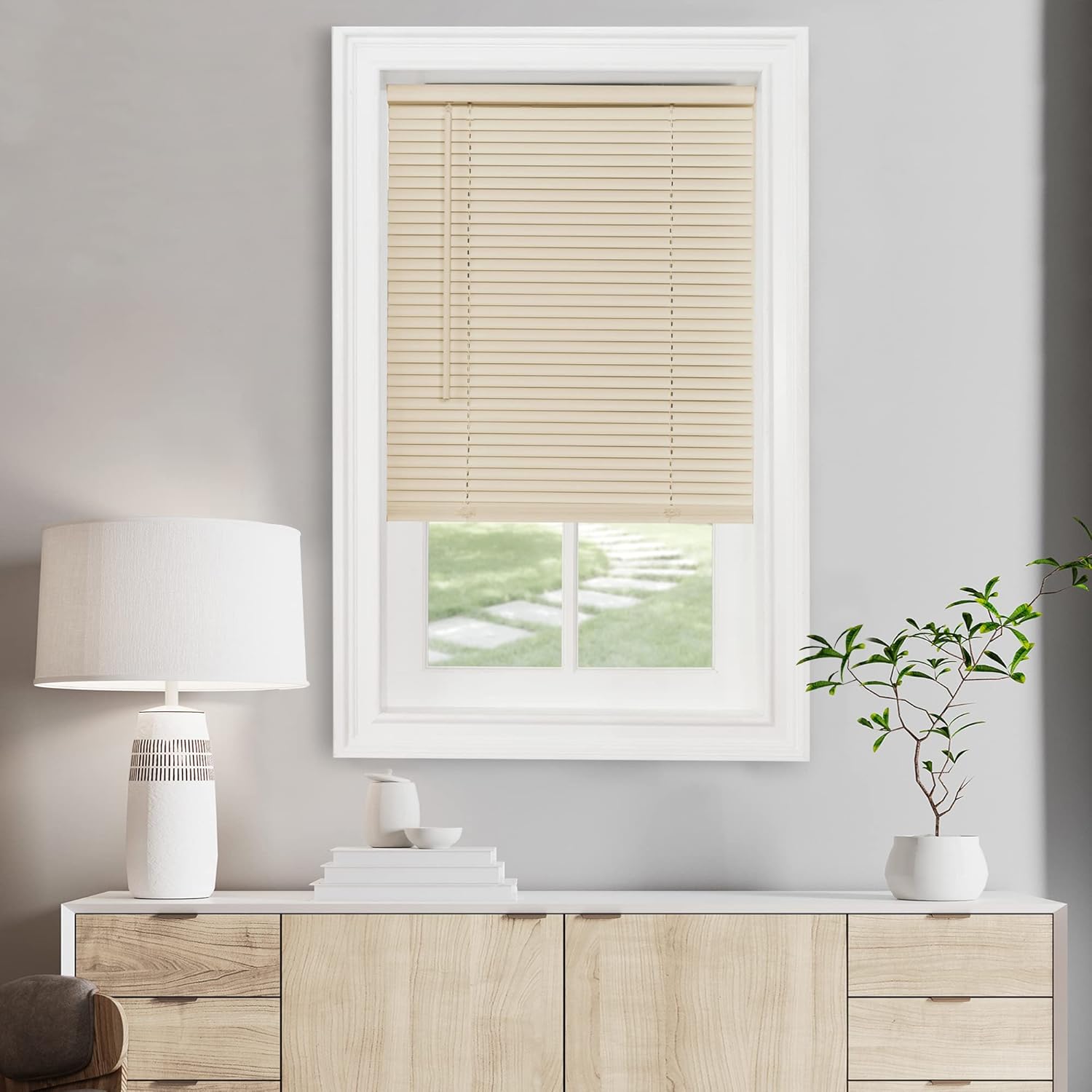 Achim Home Decor – Mini persiana inalámbrica con filtro de luz, 64 pulgadas de ancho, 64 pulgadas de largo, 1 pulgada de tamaño de listón, color