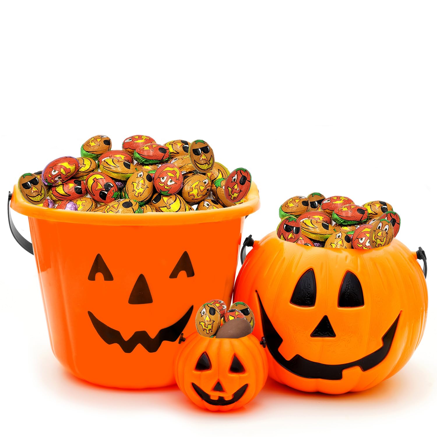 Amigos de calabaza de Halloween, rellenos de bolsas de fiesta de truco o trato, envueltos individualmente en láminas de diseño de cara de calabaza