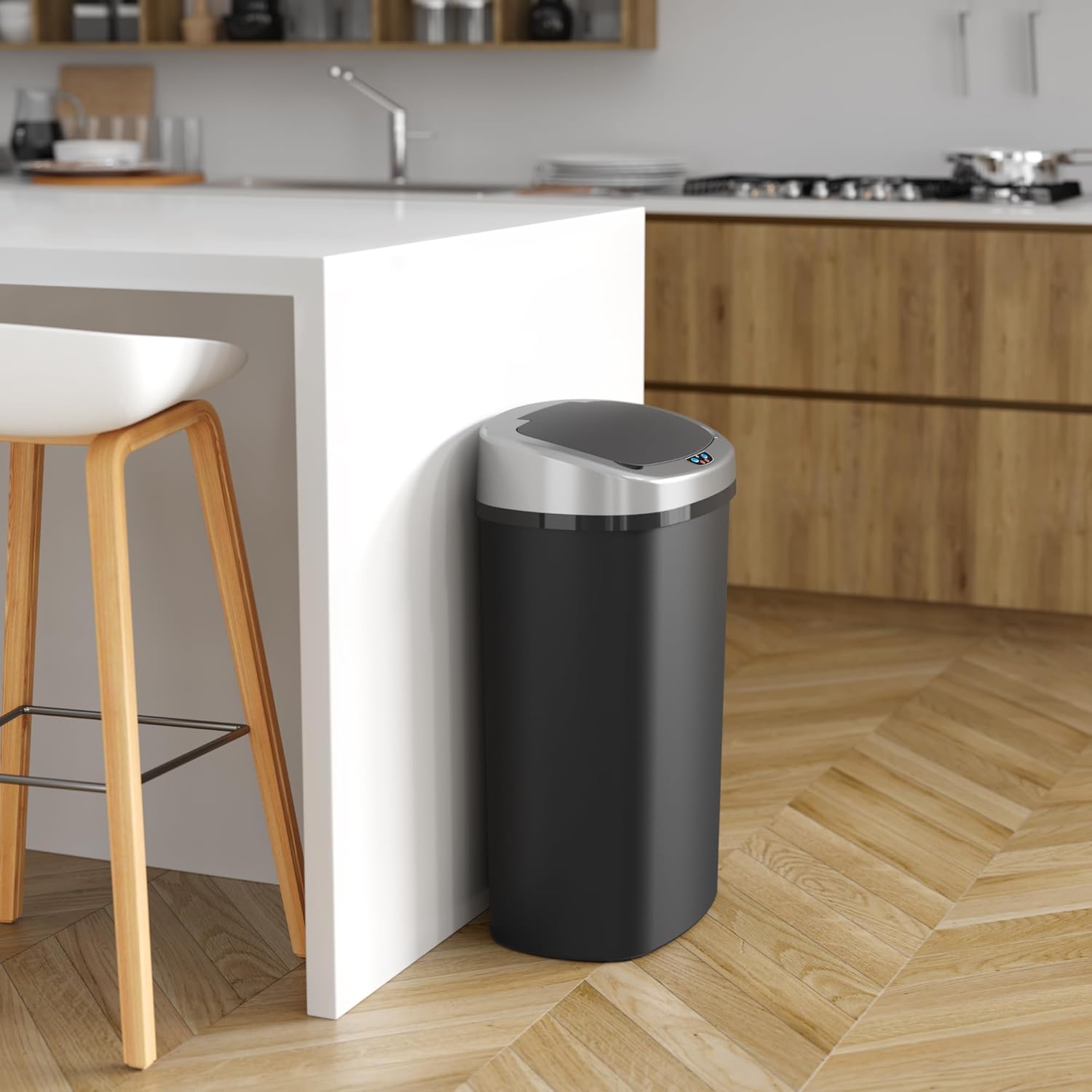 iTouchless Basurero de cocina con sensor de 13 galones con sistema de filtro de olor, cubo de basura de plástico duradero a prueba de abolladuras,