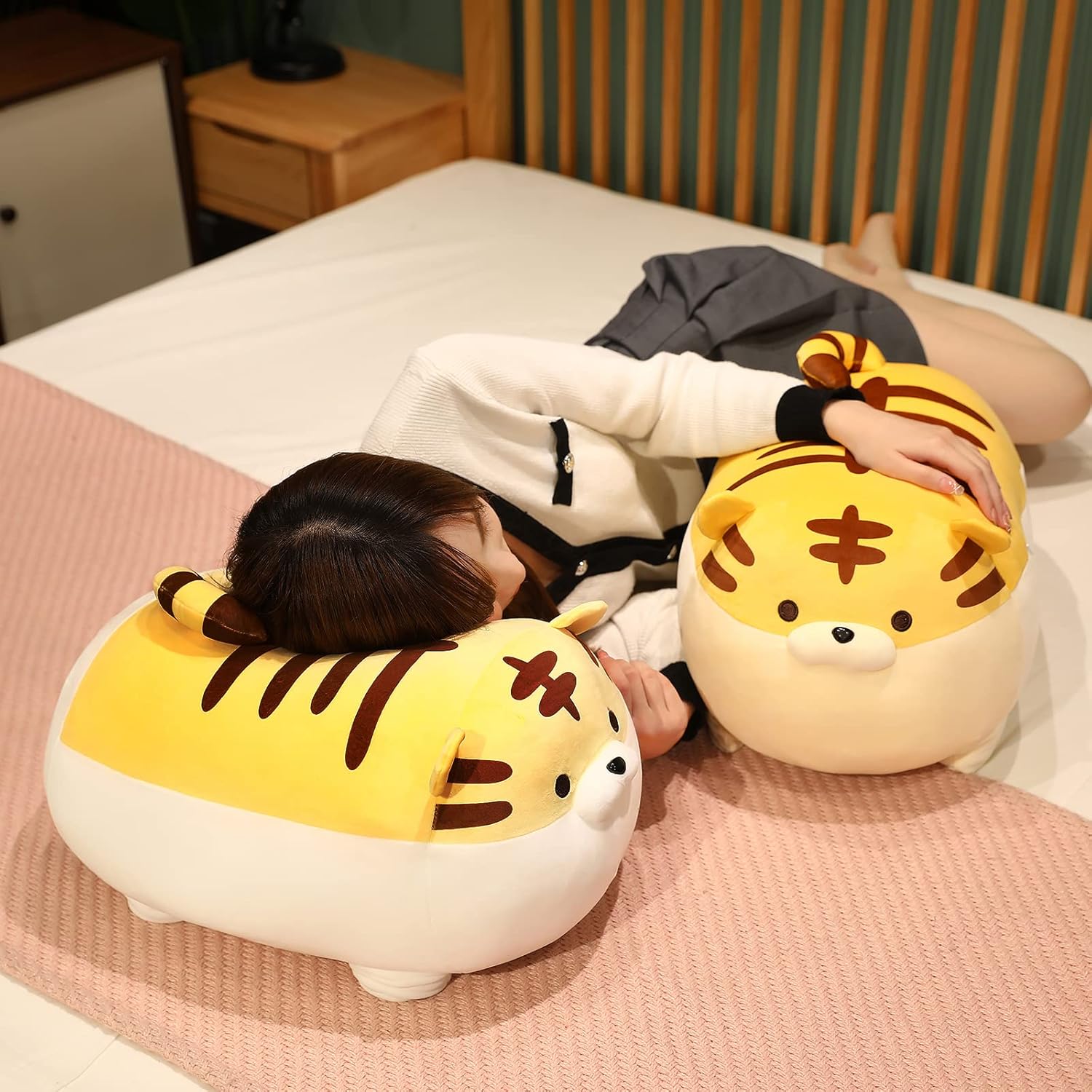 Auspicious beginning Almohada suave de peluche de tigre de anime Kawaii Tigers, regalo de peluche para adultos (19.6 pulgadas)