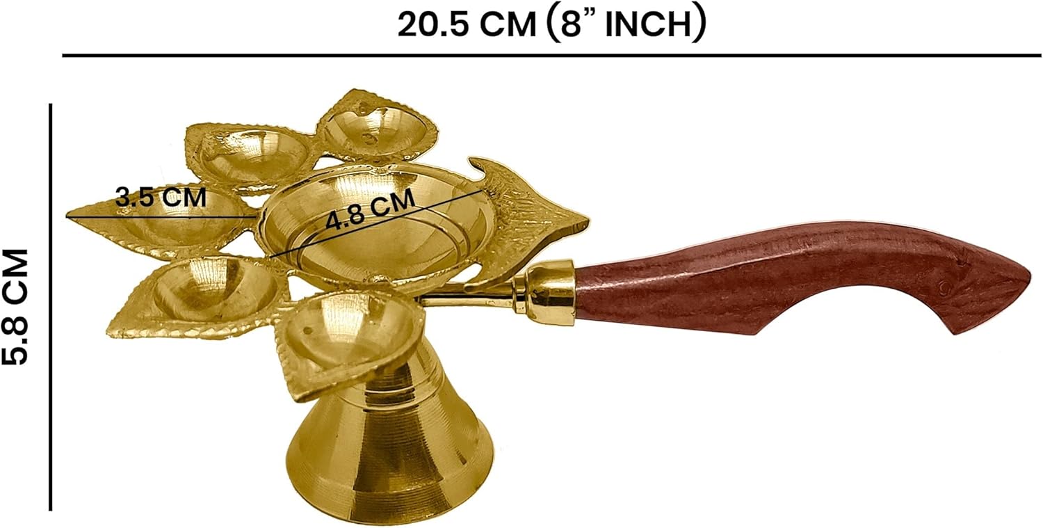 SATVIK Panch de latón Aarti Diya con mango de madera Decoración Soporte de luz de té Latón Jyot Dia Lámpara de aceite de mano Lámpara Puja Kutthu
