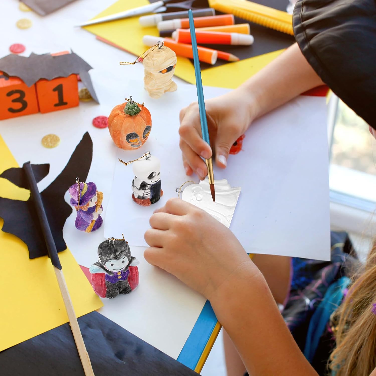 Glimin Juego de 24 piezas de cerámica de Halloween para pintar tu propio kit de calabazas sin pintar, fantasma, yeso a granel, figuras pintables