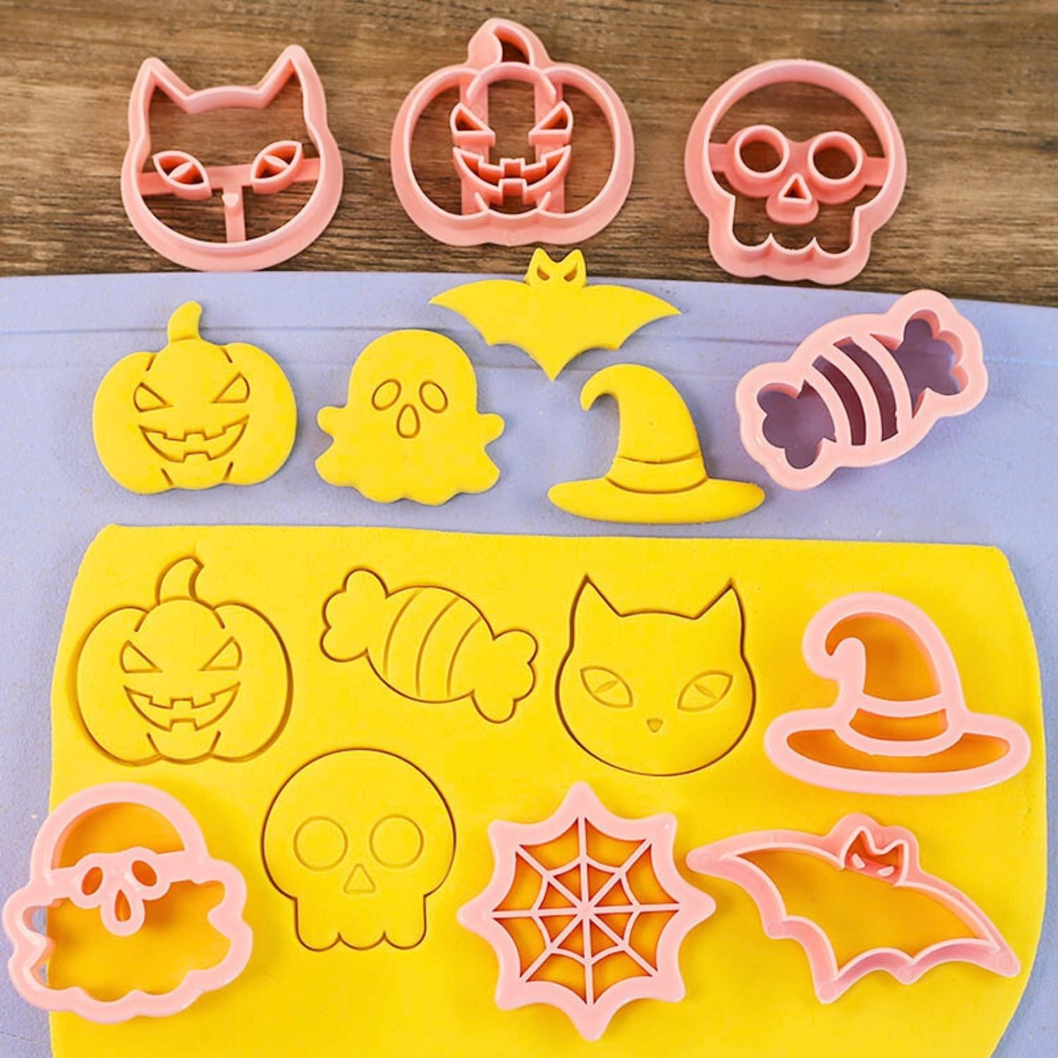 Juego de cortadores de galletas de Halloween  8 piezas de plástico sonriente de calabaza, calavera, sombrero de bruja, caramelo, telaraña,